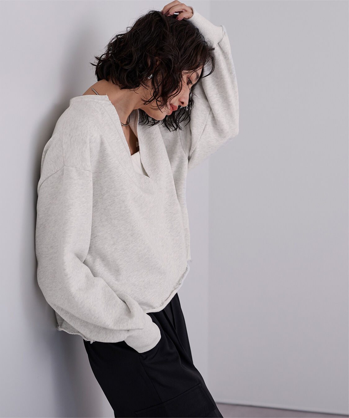 ur's「深Vネックスウェットプルオーバー」|スウェット・ジャージ|