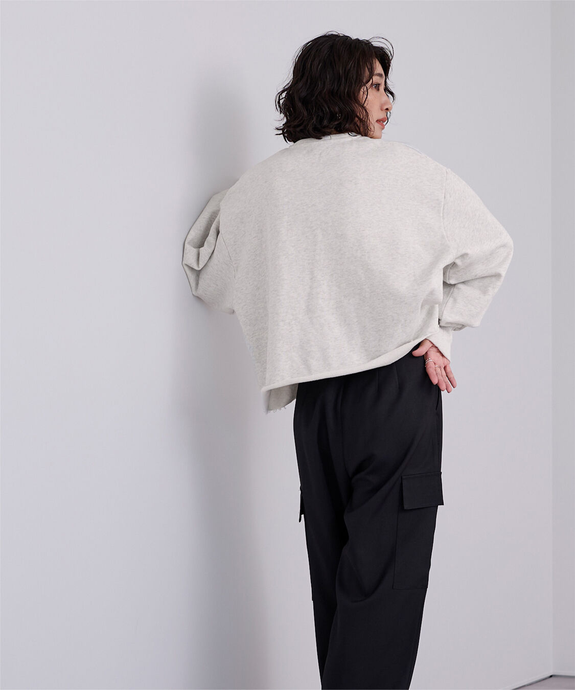 ur's「深Vネックスウェットプルオーバー」|スウェット・ジャージ|