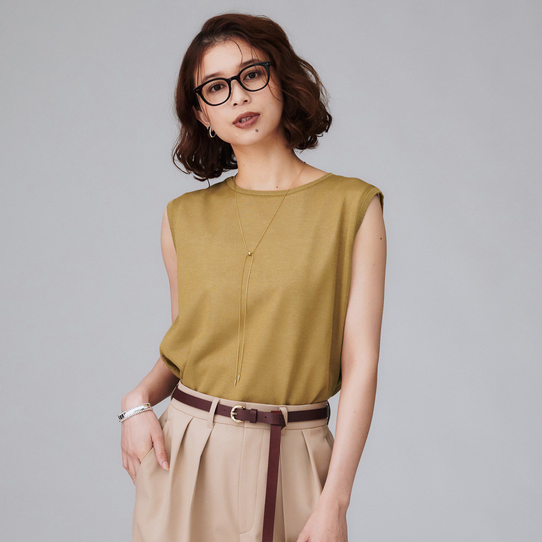 UNTITLED「【アンサンブル可/洗える】シアーノースリーブ プルオーバー」|ニット・セーター|キャメルブラウン(0