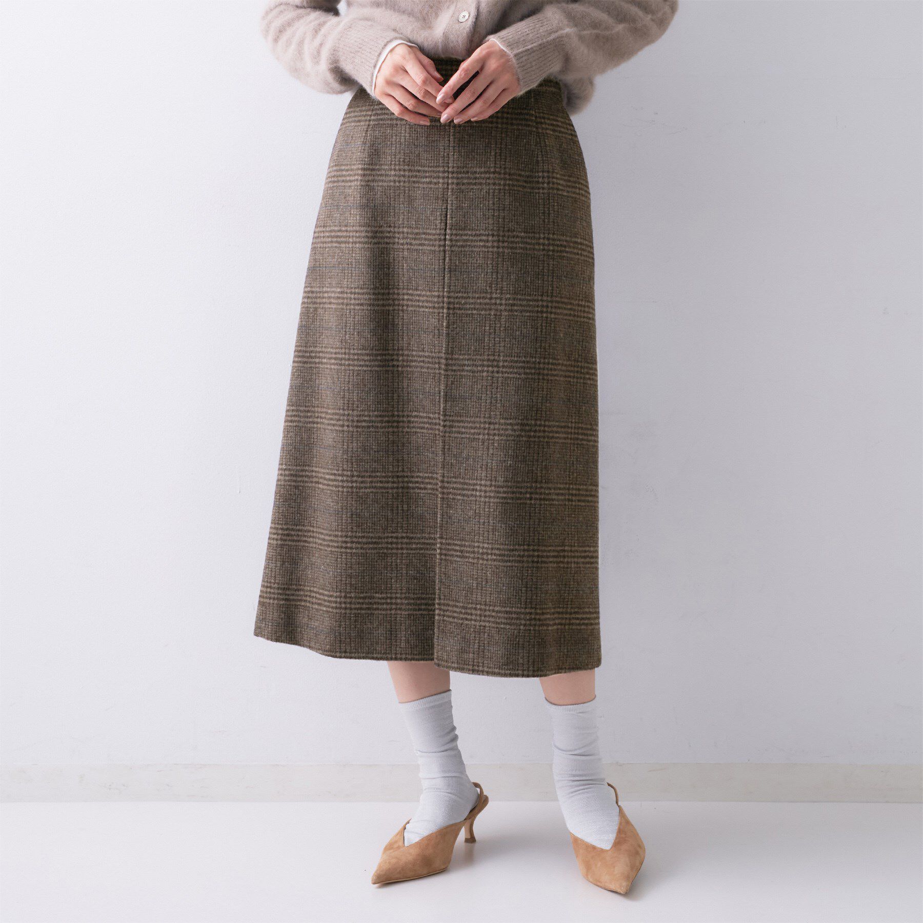 UNTITLED「【ふんわり/タイト見え】グレンチェックスカート」|スカート|ブラウン(244)