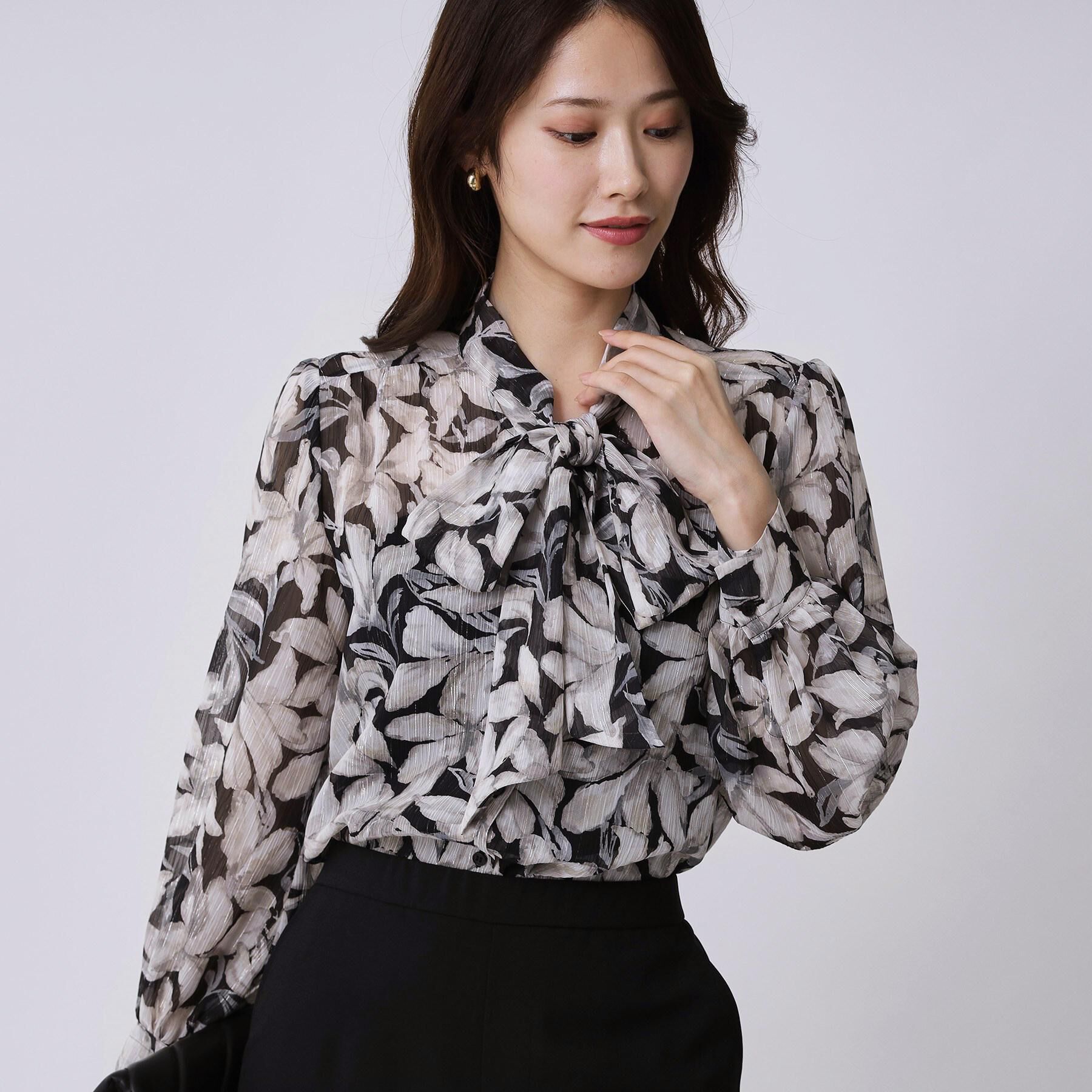 COUP DE CHANCE「【手洗い可／日本製】花柄ボウタイブラウス」|シャツ・ブラウス|ブラック(119)