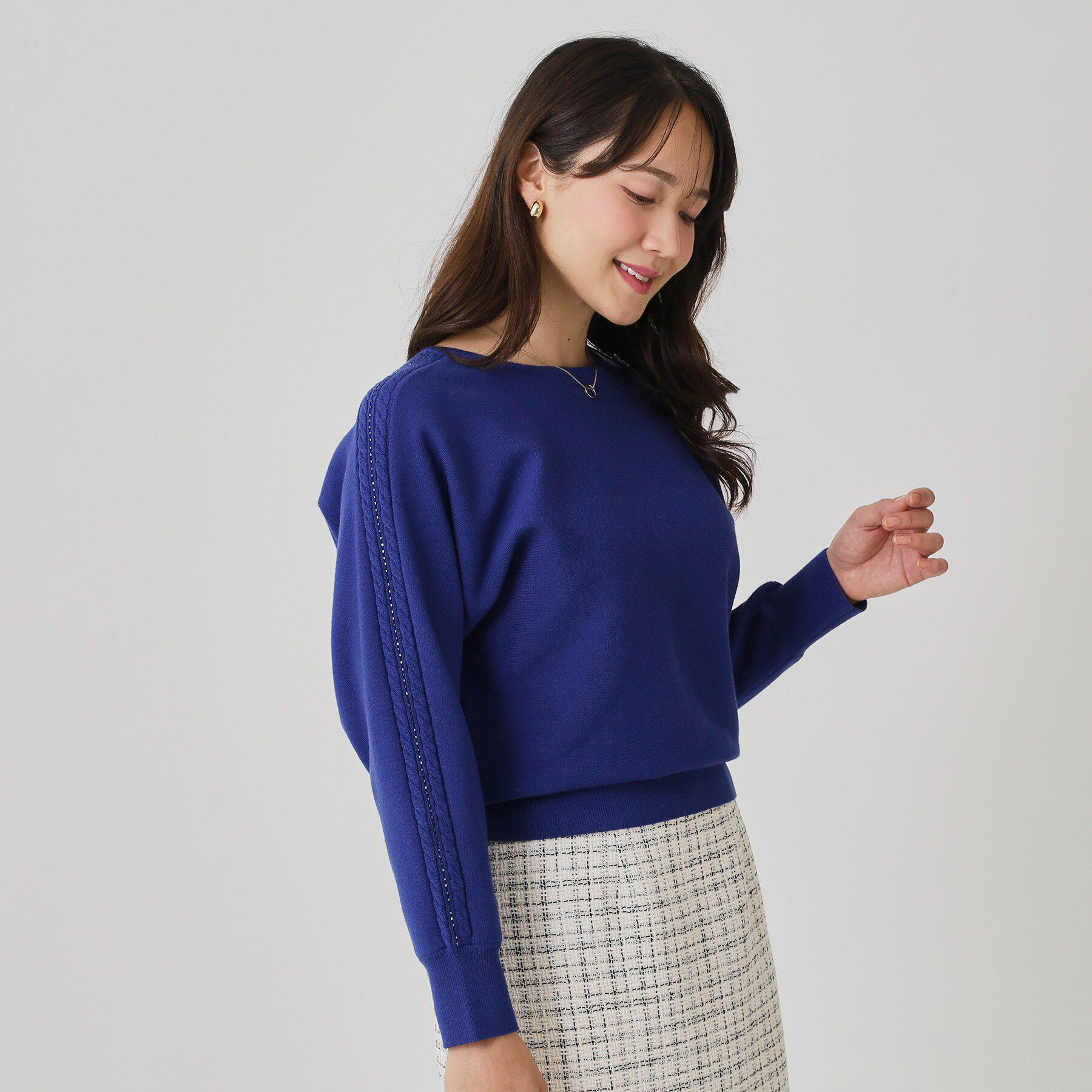 COUP DE CHANCE「【手洗い可】ケーブルビーズ袖デザインニット」|ニット・セーター|