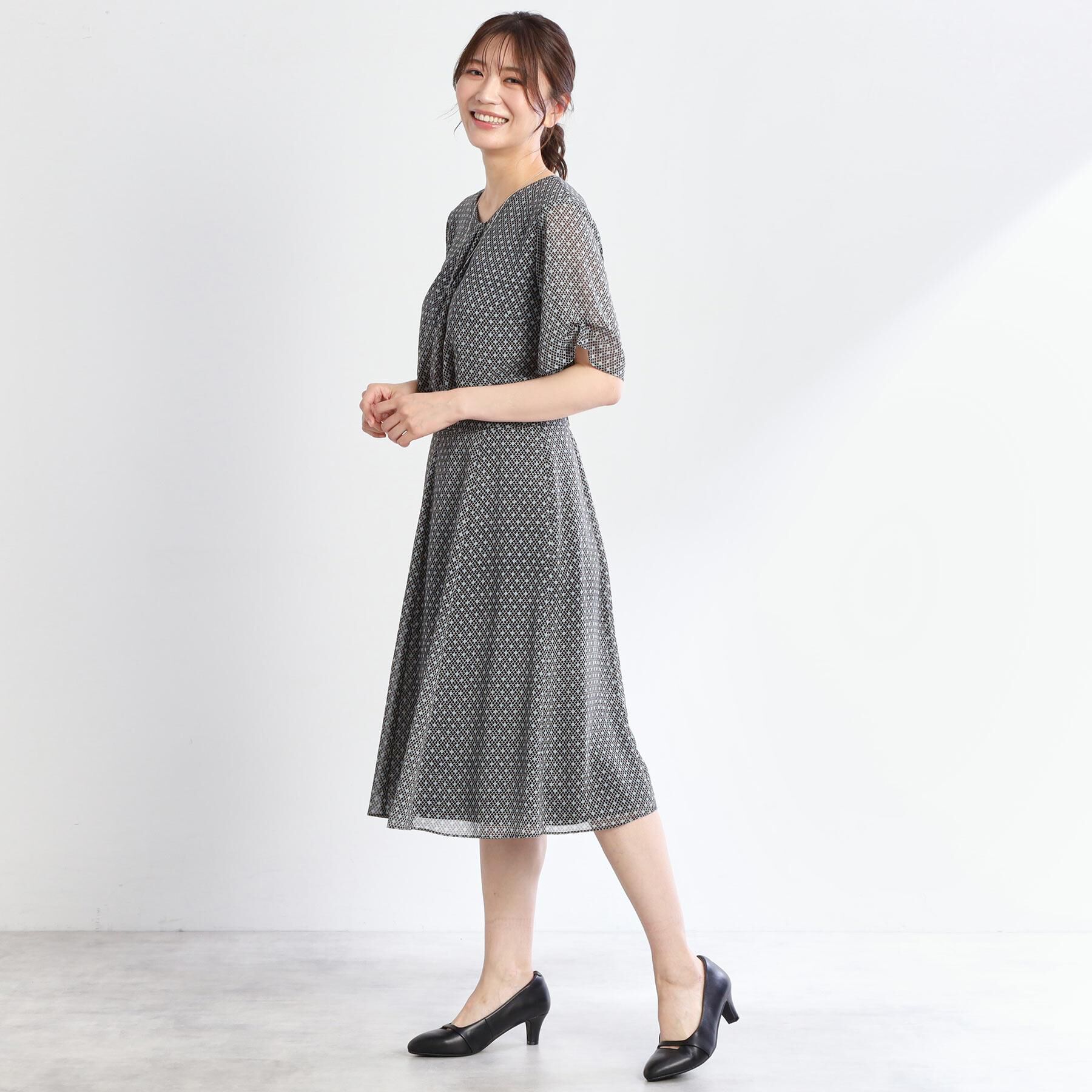 Reflect「【マシンウォッシュ可／セットアップ可】コツキ柄プリントブラウス」|シャツ・ブラウス|