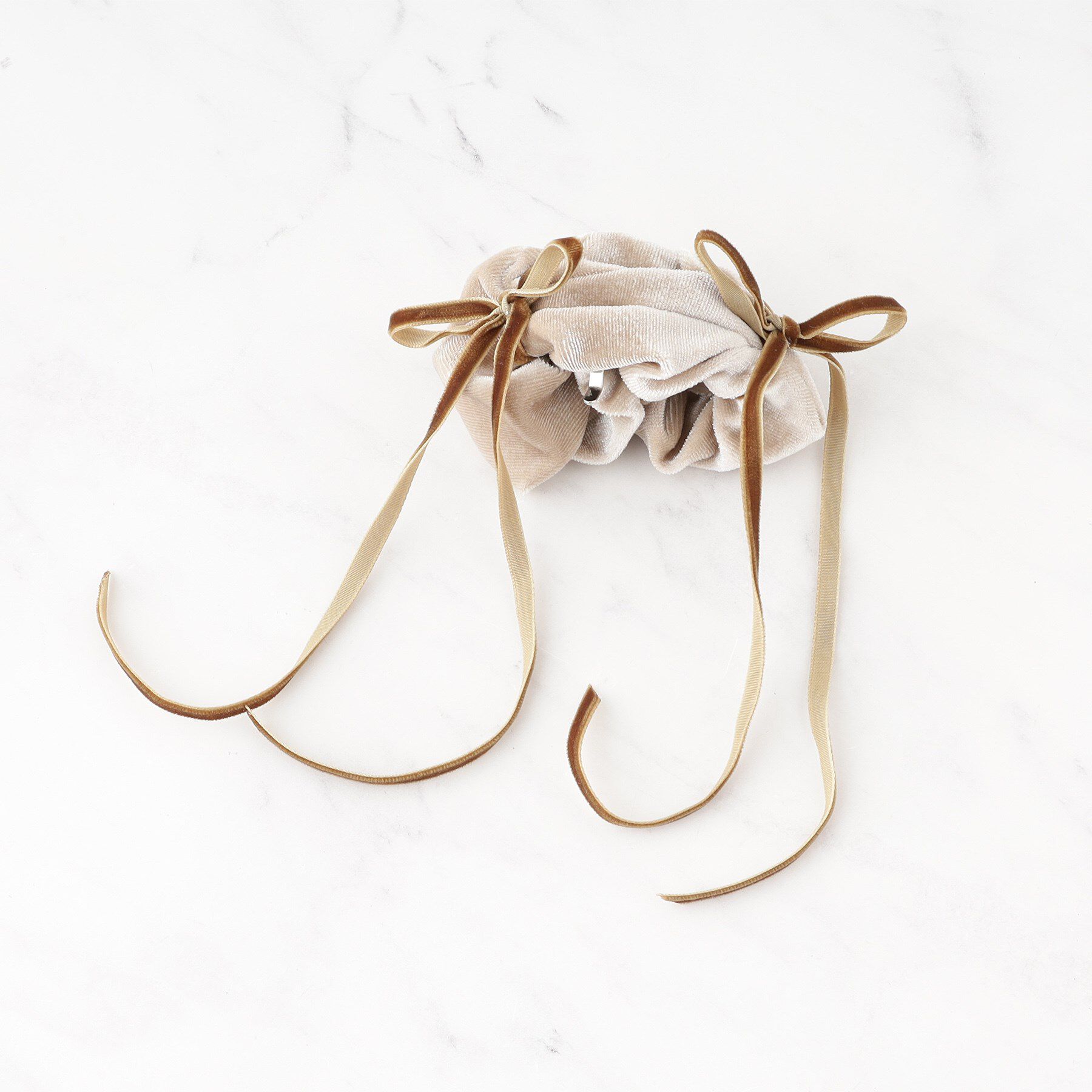 grove「ベロアリボンクラップカフ」|その他|ライトベージュ(05