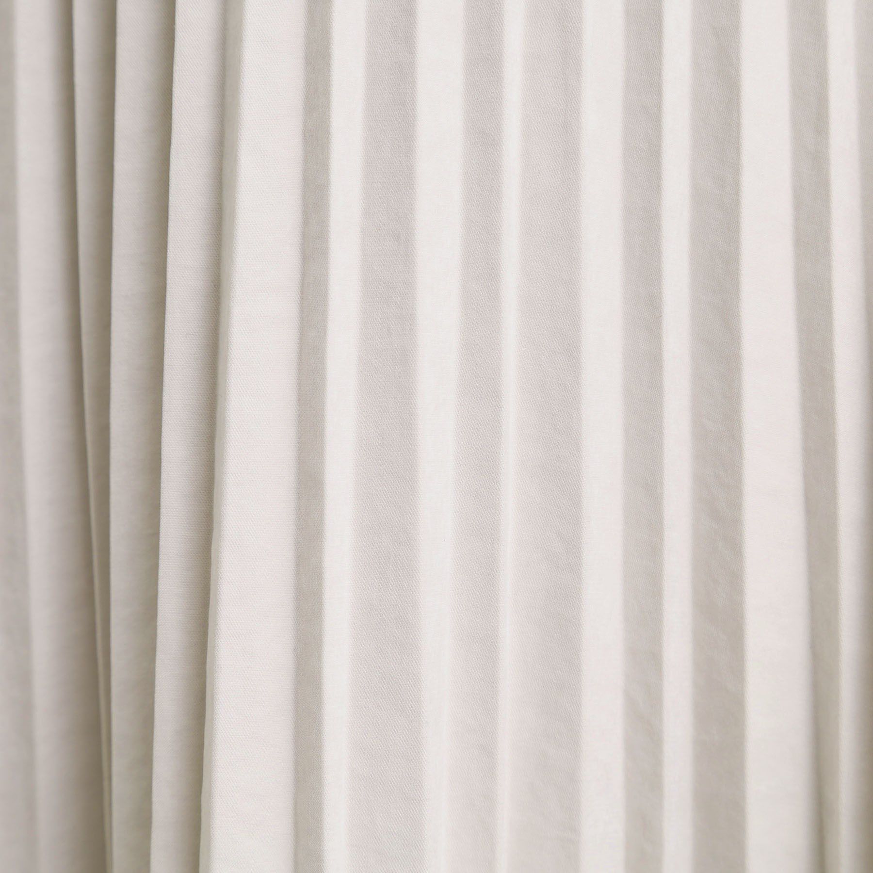 grove「すっきり見えて、やさしく揺れる。大人のスエードライクプリーツスカート」|スカート|