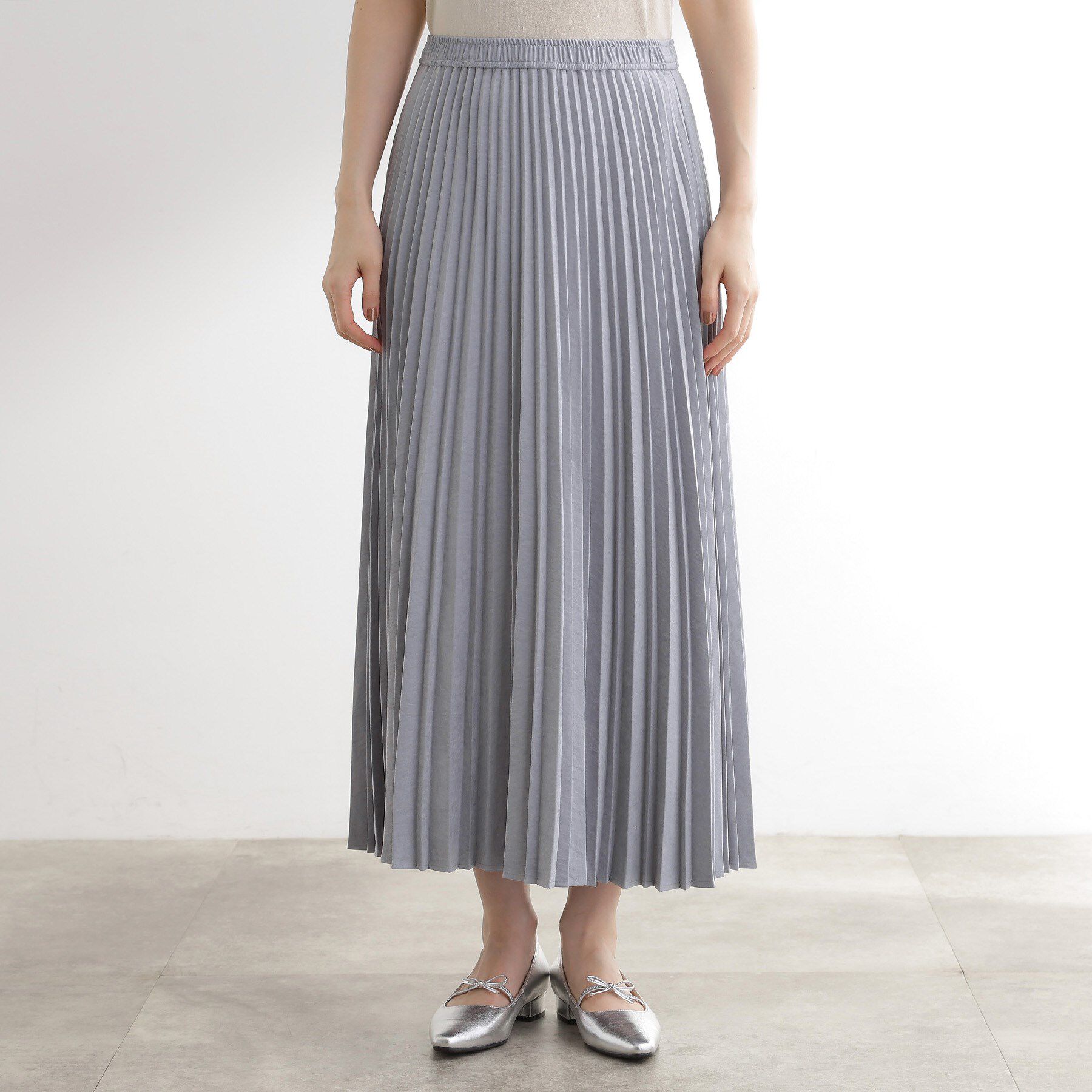 grove「すっきり見えて、やさしく揺れる。大人のスエードライクプリーツスカート」|スカート|