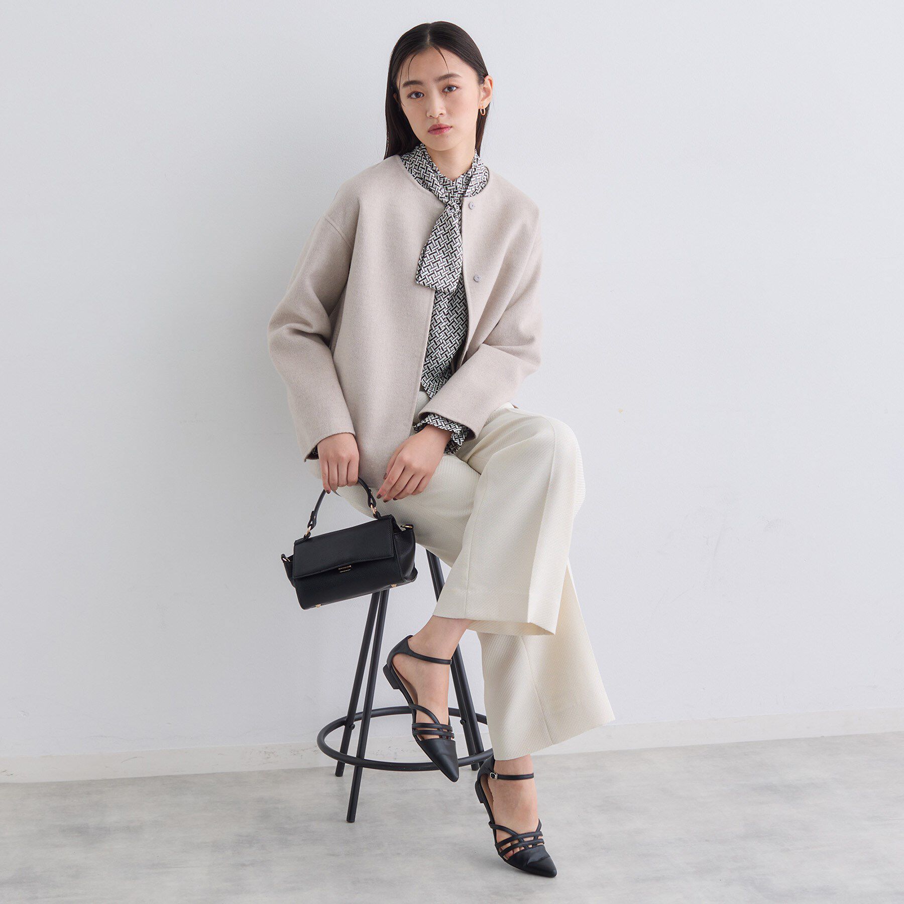 INDIVI「【配色デザイン／ショート丈】ウールリバー ノーカラーコート」|ノーカラーコート|