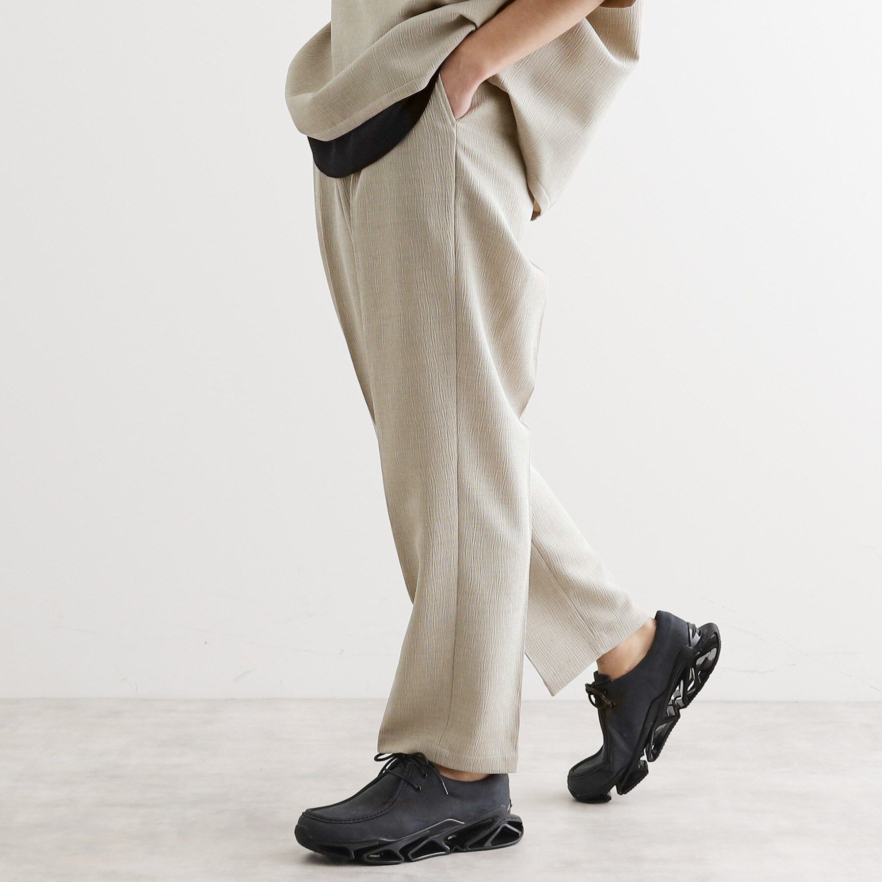 tk.TAKEO KIKUCHI「【セットアップ対応】テッククレープルーズテーパードパンツ」|その他|ライトベージュ(05