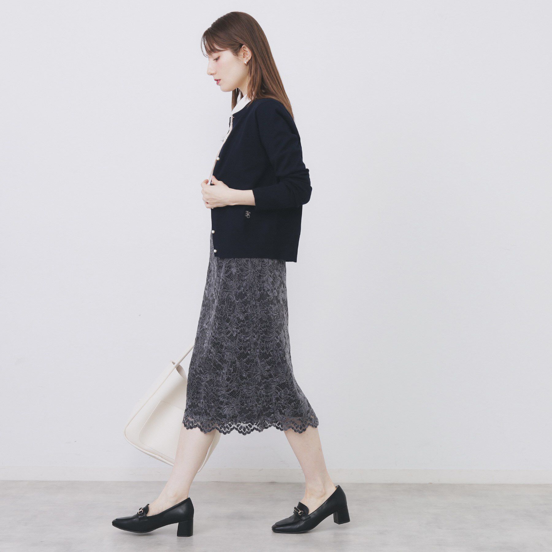 index「ビジュークルーネックカーディガン【洗濯機OK】」|カーディガン|