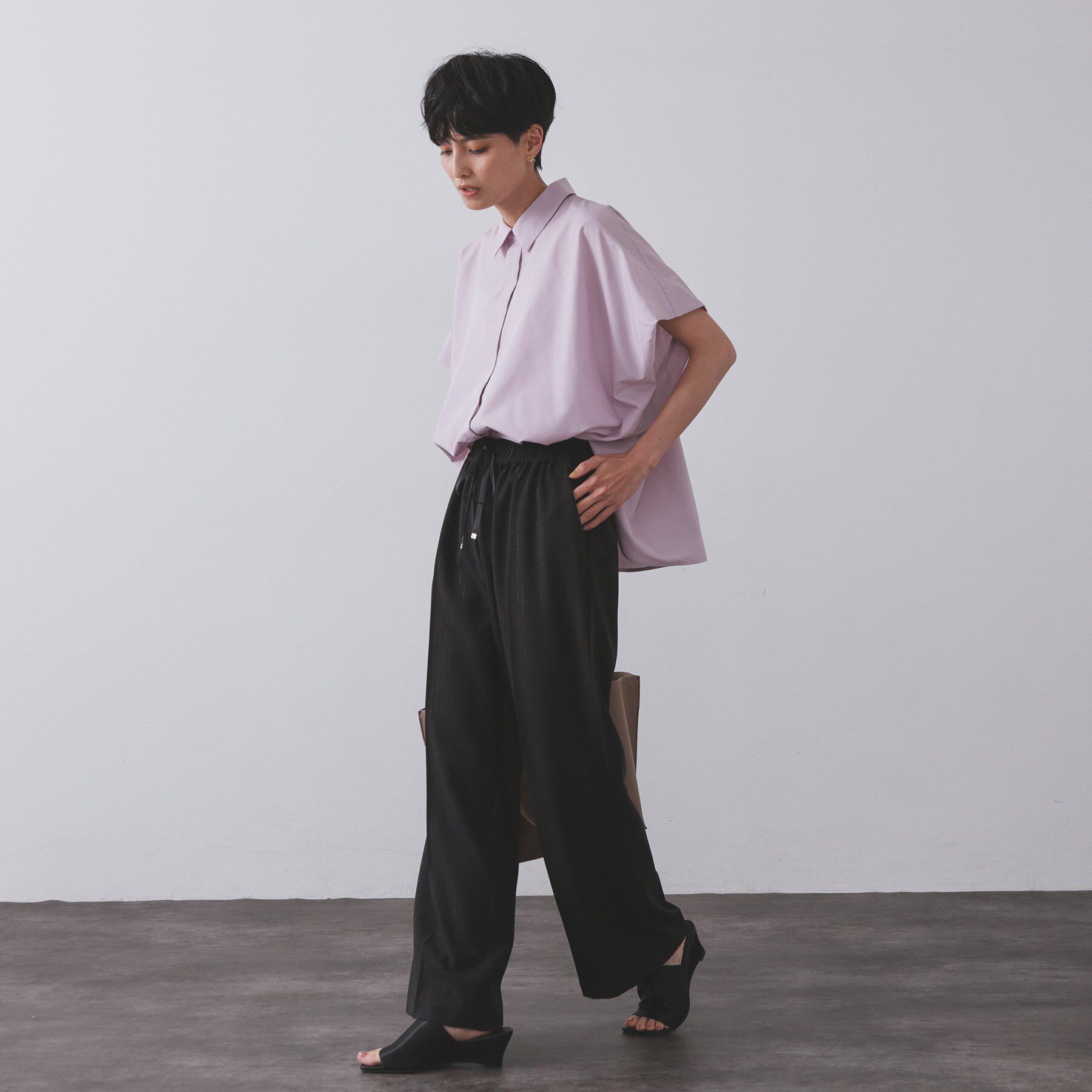 OPAQUE.CLIP「ラメストライプイージーワイドパンツ/セットアップ可【洗濯機洗い可/防シワ/吸水速乾】」|その他|