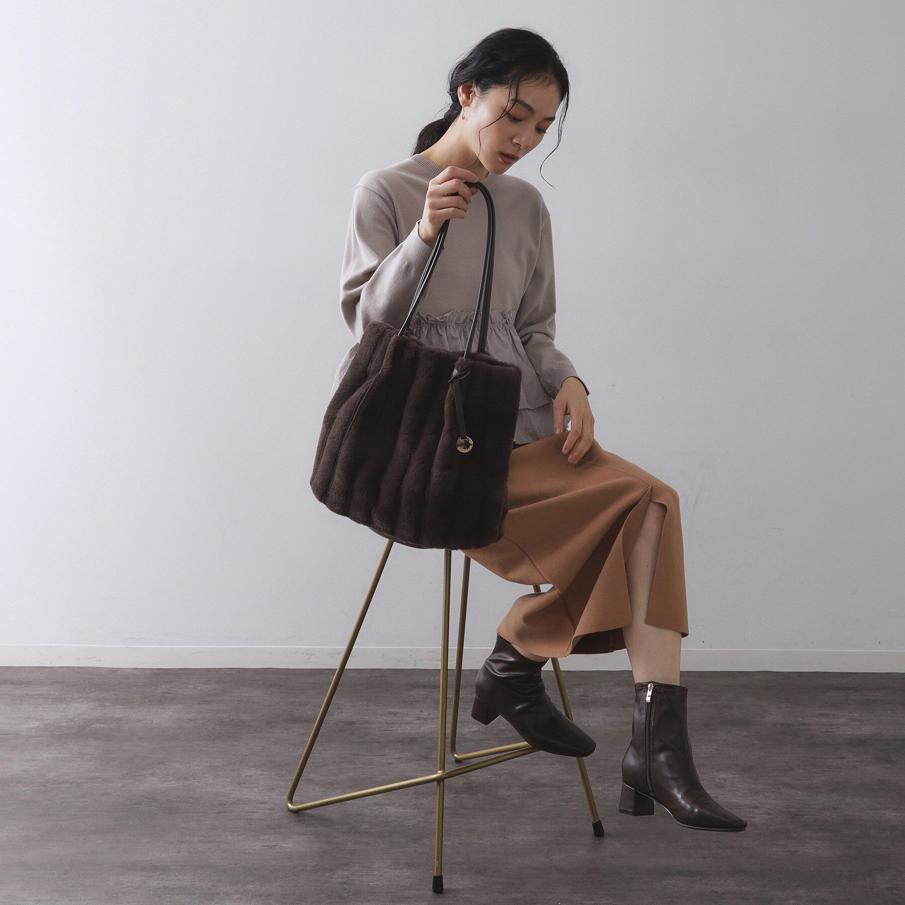 OPAQUE.CLIP「【A4サイズ対応／マチ付き】ストライプフェイクファートートバッグ」|トートバッグ|