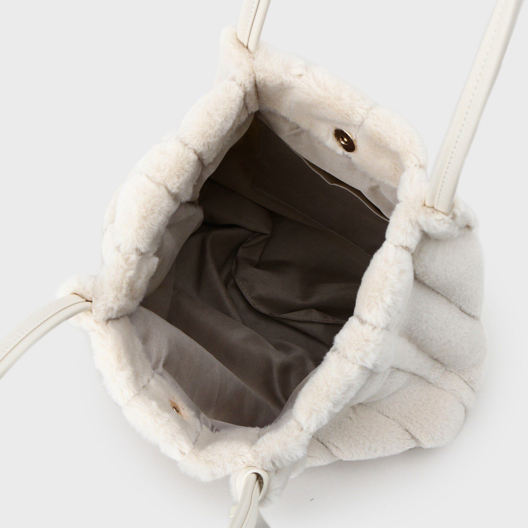 OPAQUE.CLIP「【A4サイズ対応／マチ付き】ストライプフェイクファートートバッグ」|トートバッグ|