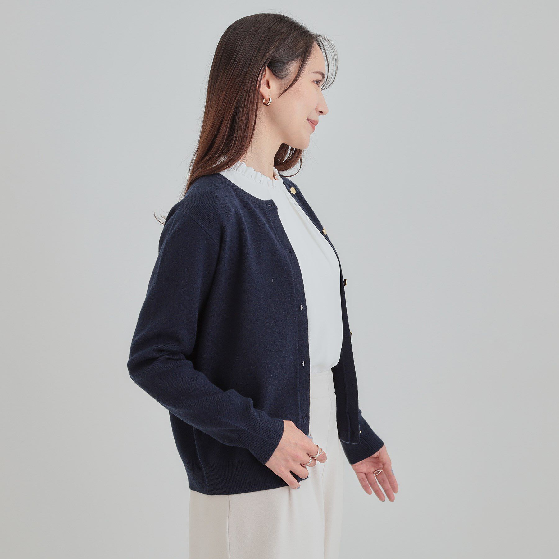 SHOO･LA･RUE「【洗濯機可/S-LL】すっきり見えでやわらかタッチな クルーネックカーディガン」|カーディガン|