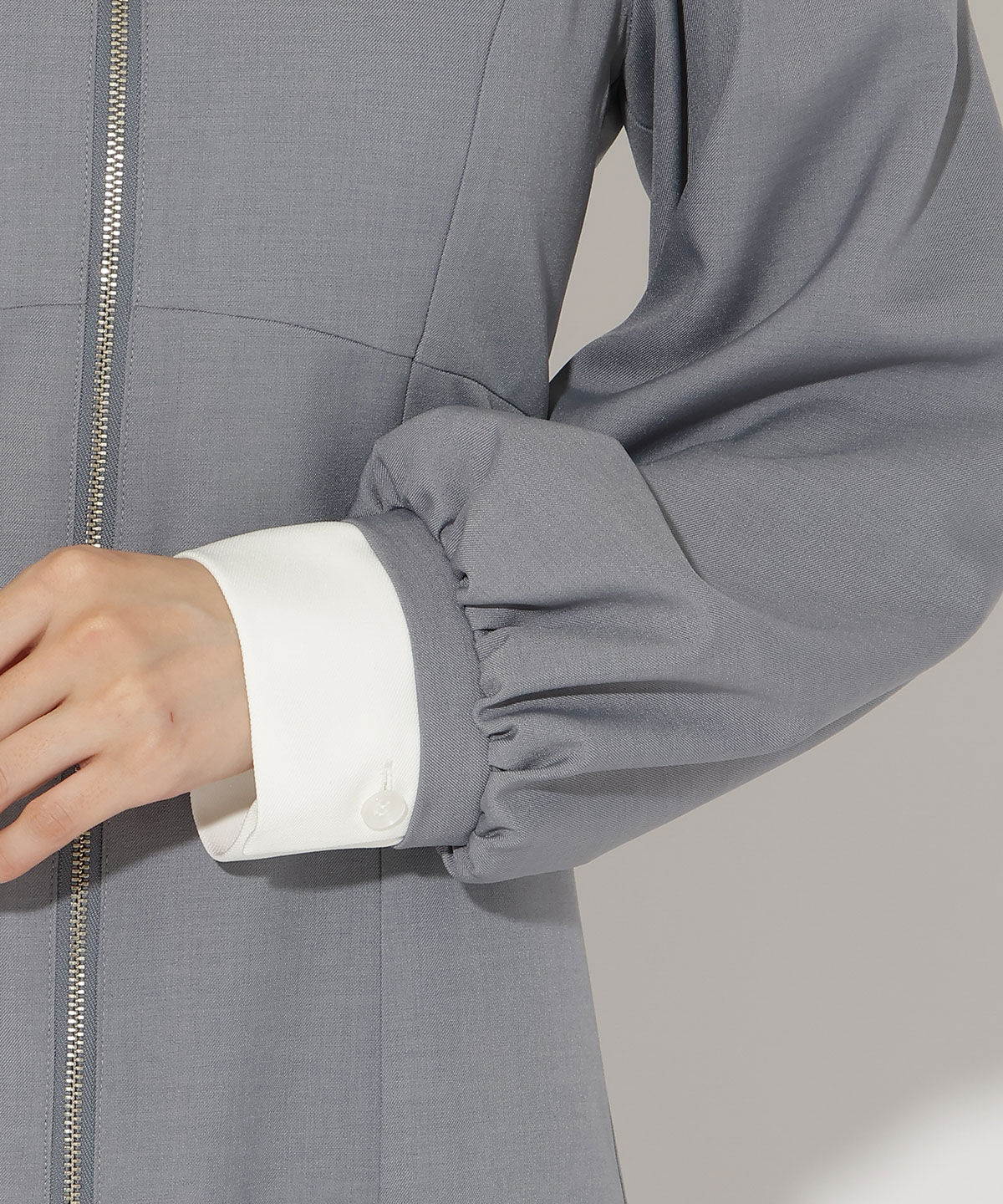 アンドクチュール「レイヤード襟フロントZIPワンピース」|ワンピース|