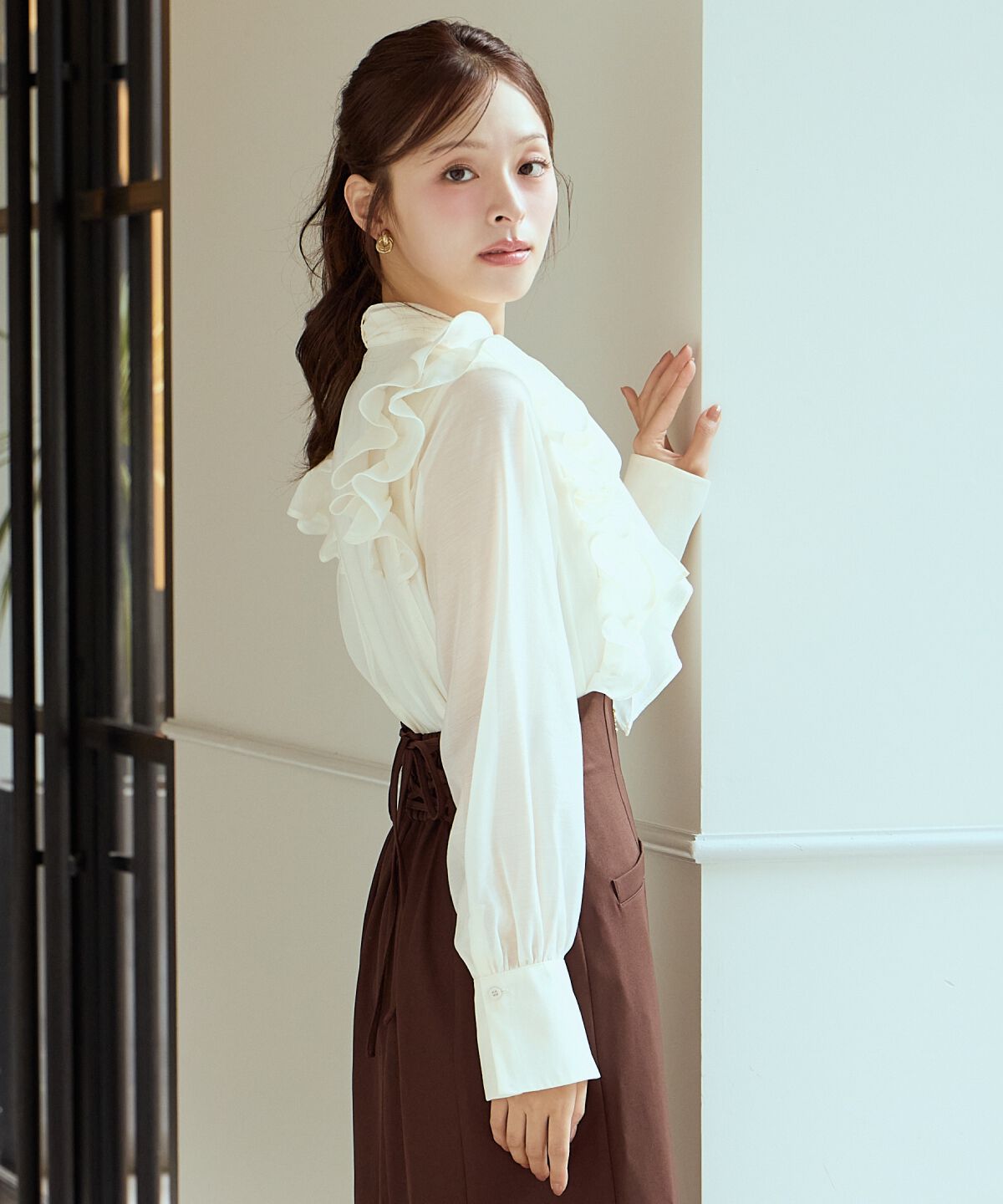 アンドクチュール「ボウタイフリルシアーブラウス」|シャツ・ブラウス|