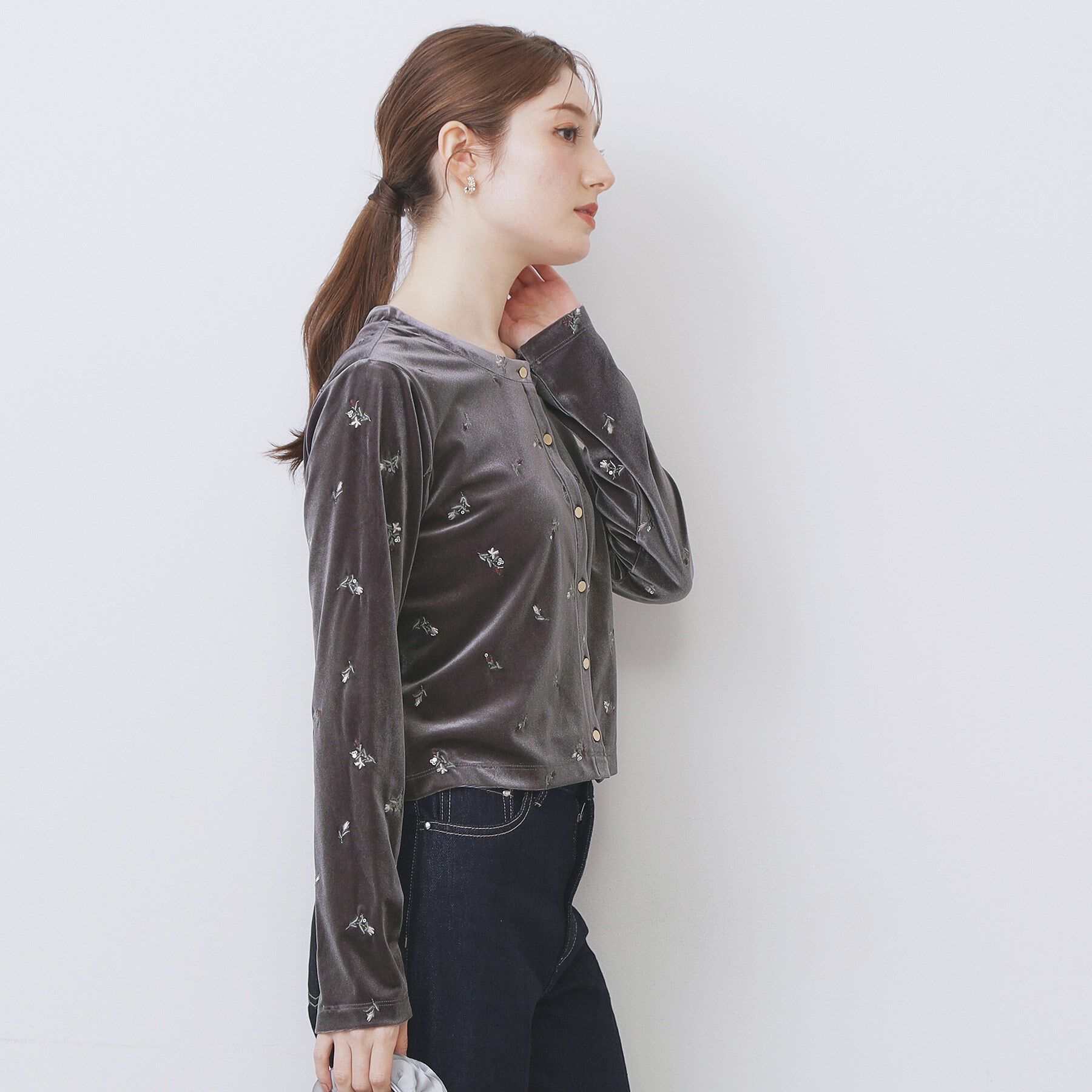 index「小花刺繍ベロアショートカーディガン【洗濯機OK】」|カーディガン|