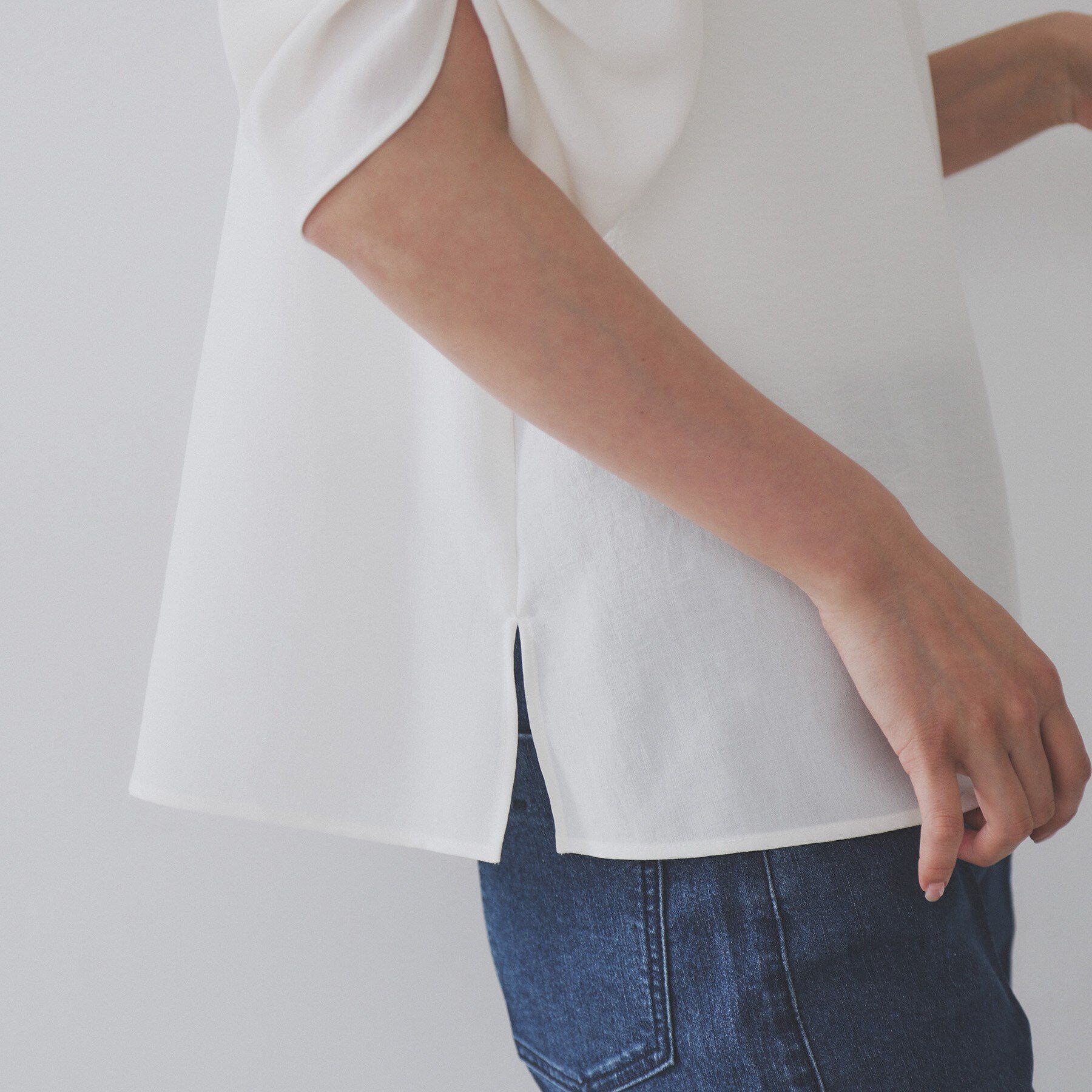 OPAQUE.CLIP「リネンライクタックスリーブブラウス【洗濯機洗い可/吸水速乾/接触冷感】」|シャツ・ブラウス|