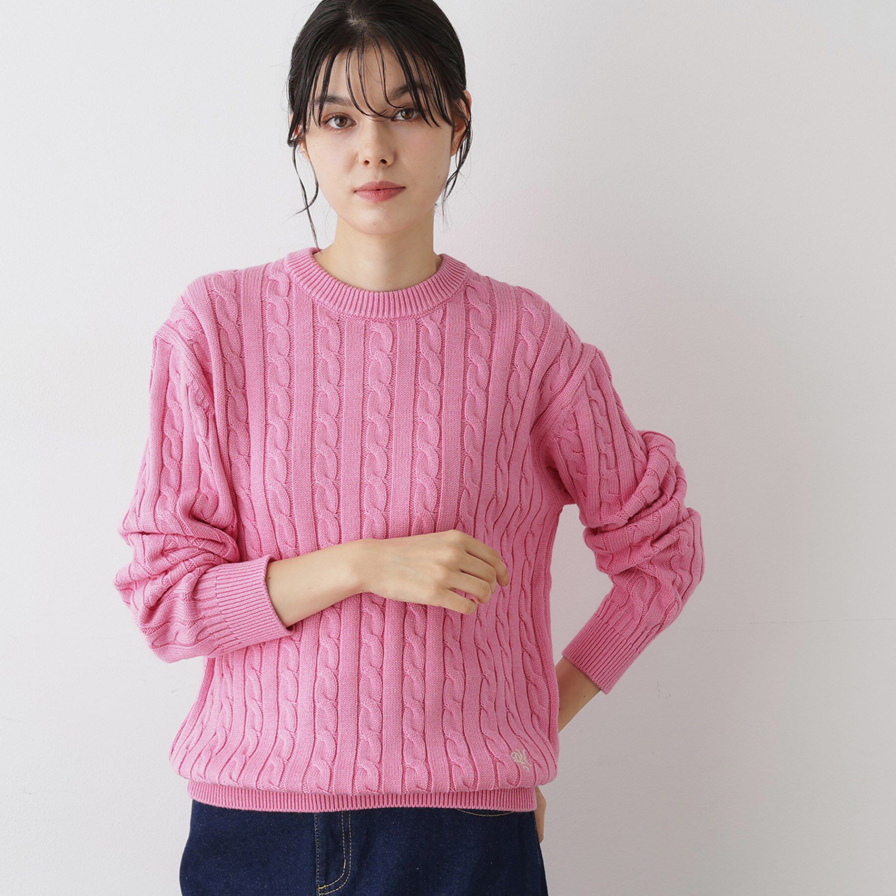 Dessin「【ユニセックス・洗える】クルーネックケーブルニット」|ニット・セーター|ピンク(073)