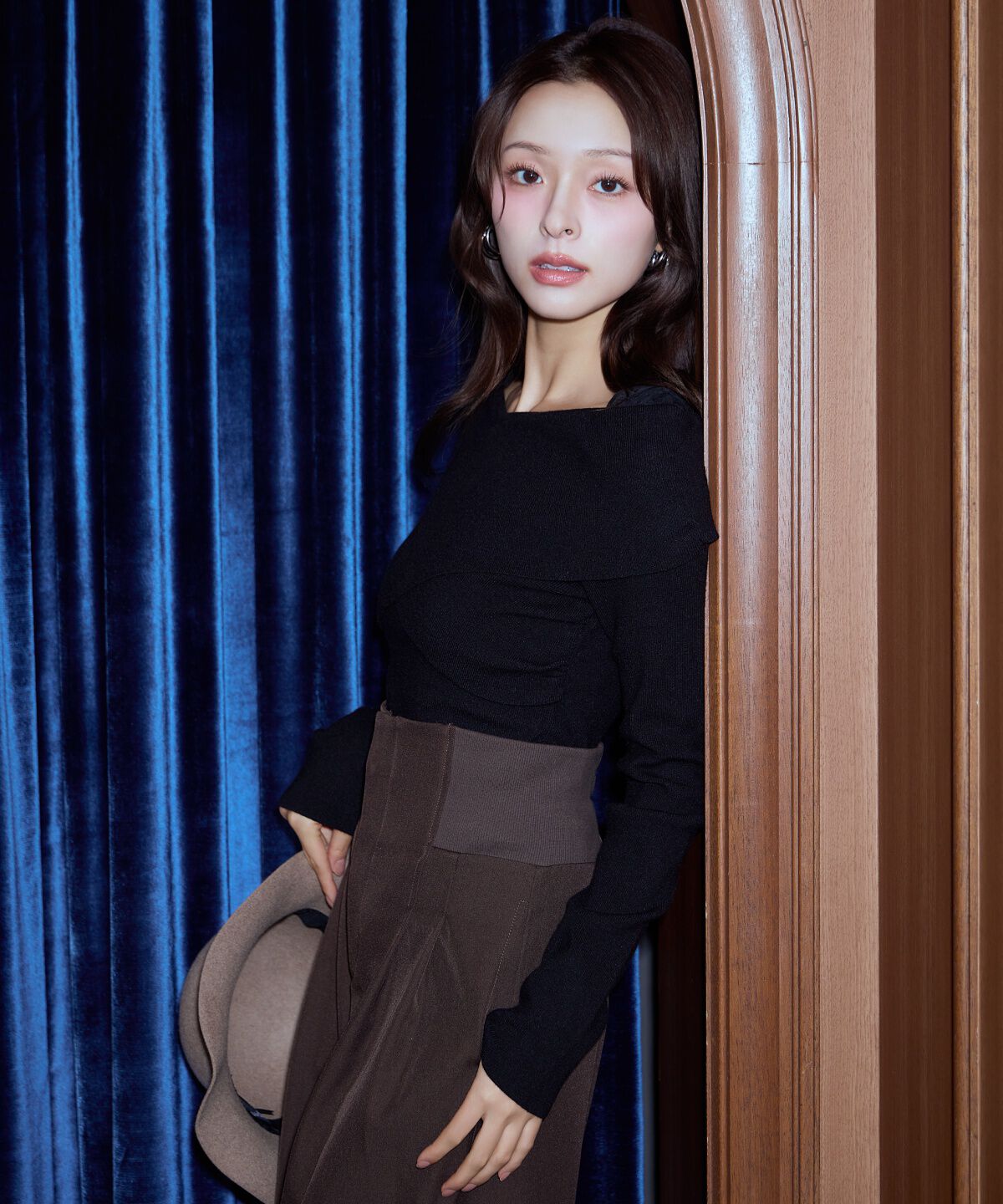 アンドクチュール「クロスネックプルオーバー」|ニット・セーター|