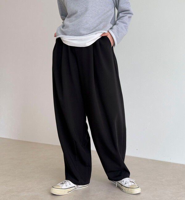 fredy emue「コクーンギャザーパンツ」|チノ|