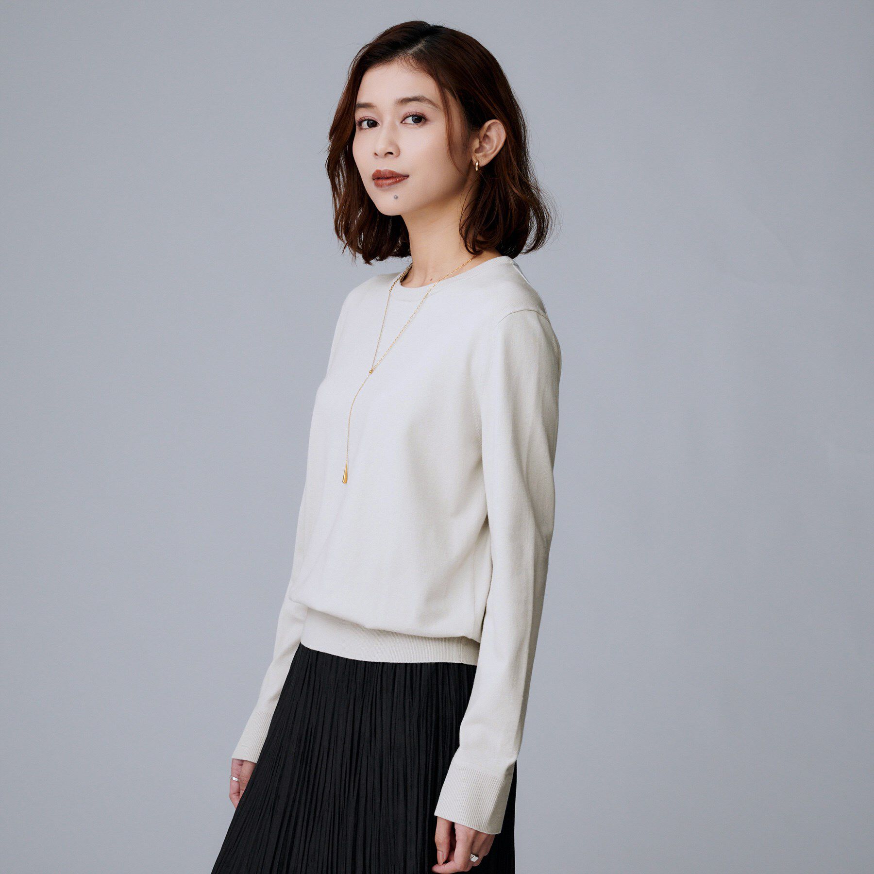 UNTITLED「【フリル取り外し可/きれいめエレガント】フリルシャツレイヤード風ニット」|ニット・セーター|