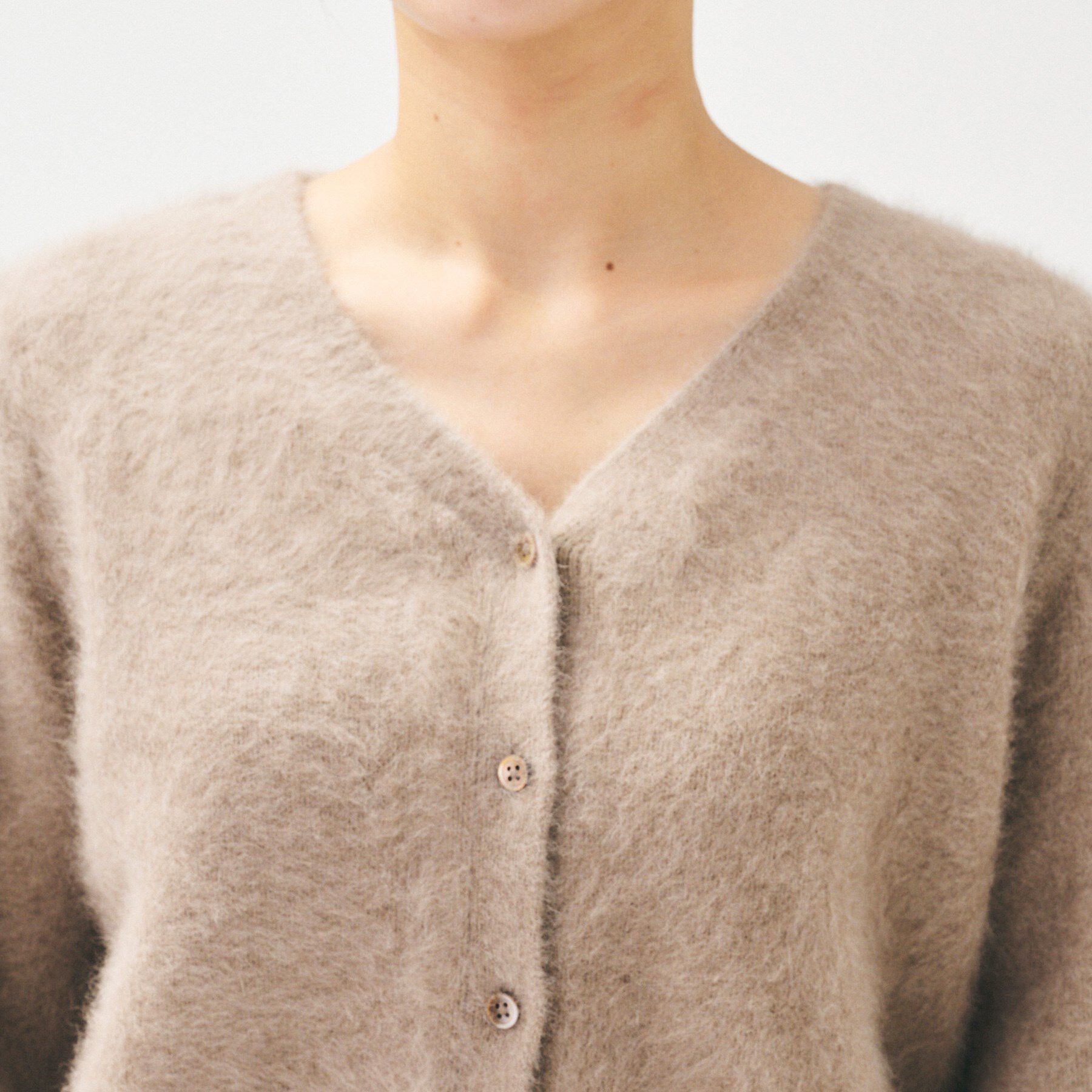 UNTITLED「【ふわふわニット/前後2WAY】フォックスカシミヤカーディガン」|カーディガン|