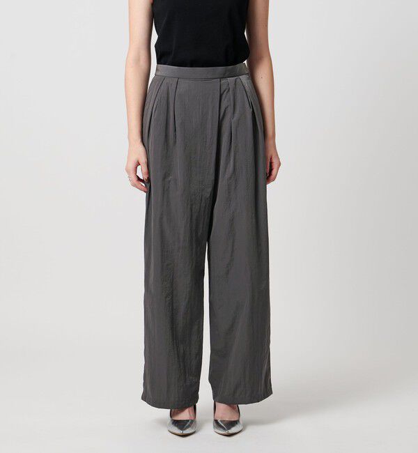 UNITED ARROWS「アシンメトリー タック ワイドパンツ はっ水 ウォッシャブル」|チノ|