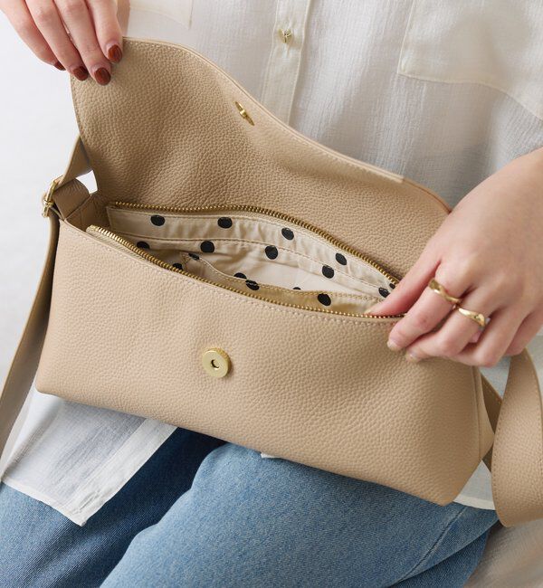  「【牛革/２WAY/500mlペットボトル収納可】シュリンクリンショルダーバッグ」|ショルダー・メッセンジャー|