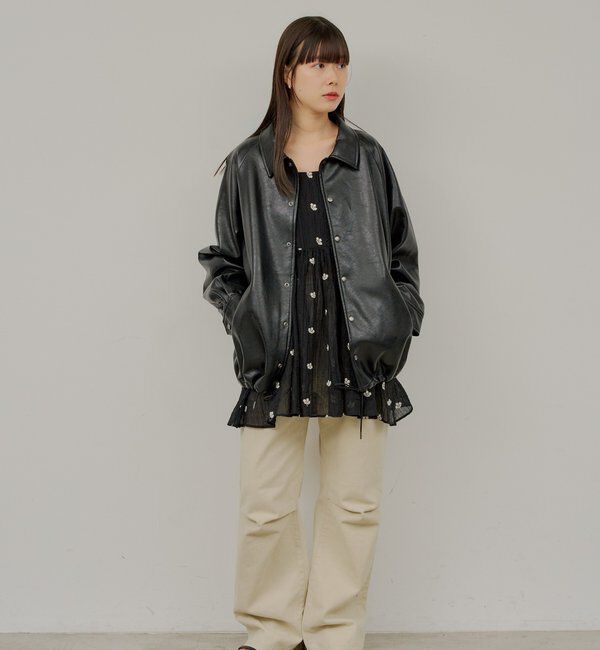  「【WHIMSIC/2サイズ展開】ヴィーガンレザーコーチジャケット」|ブルゾン・スタジャン|