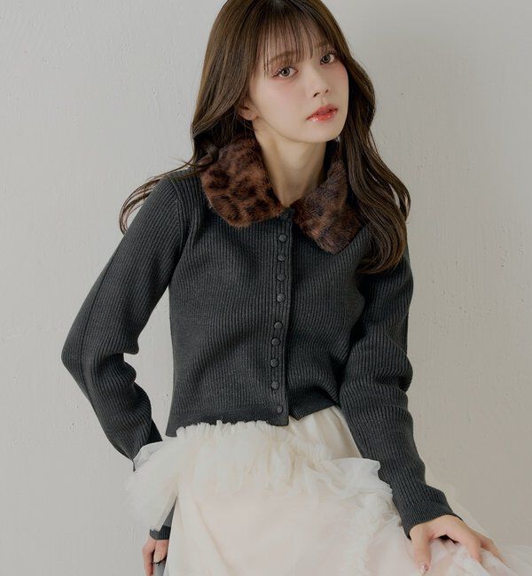  「【SALON by Chico】ファー襟取り外しコンパクトトップス」|ニット・セーター|チャコールグレー