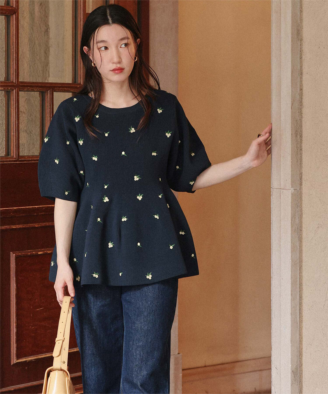 titivate「フラワー刺繍ペプラムニットトップス」|ニット・セーター|