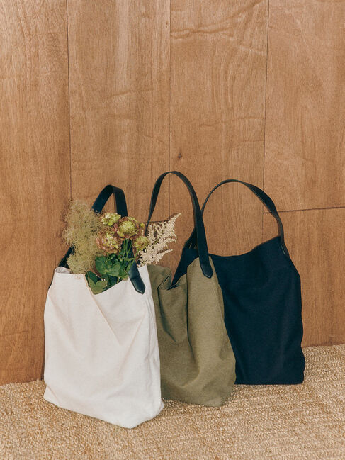 Lugnoncure「キャンバスショルダートートバッグ《2025autumn catalog item》」|その他|