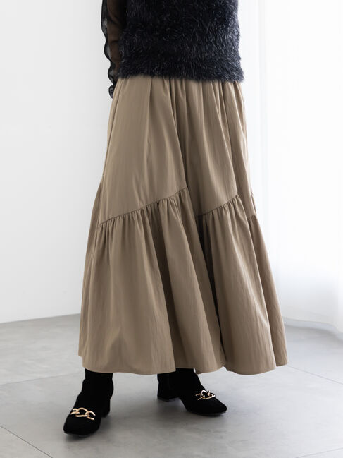 Te chichi「マットタフタバイヤスティアードスカート《2025winter catalog item》」|スカート|モカ