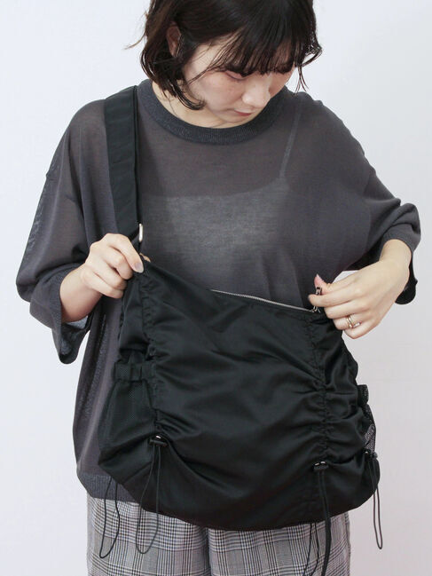 Samansa Mos2 blue「ナイロンシャーリングバッグ」|その他|ブラック