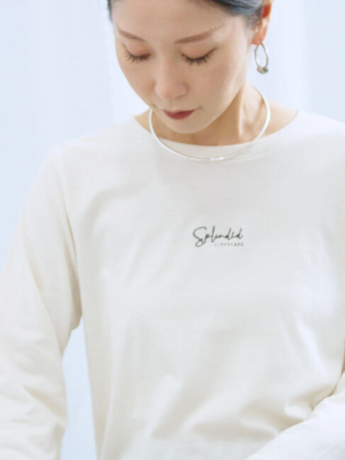 Samansa Mos2 blue「ワンポイント刺繍プルオーバー」|Tシャツ・カットソー|