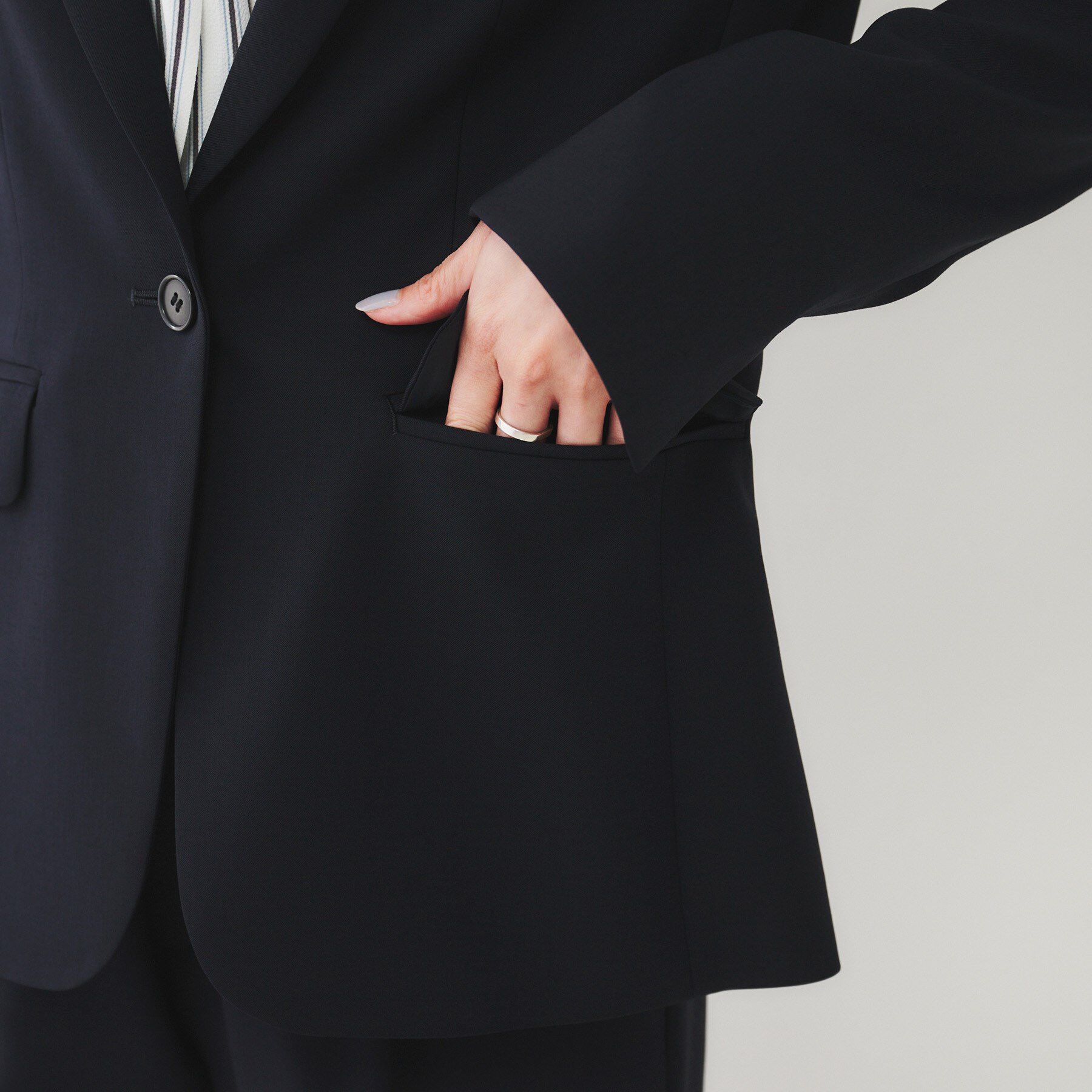 UNTITLED「【通勤スーツ】ライトウェイト テーラードジャケット」|テーラードジャケット|