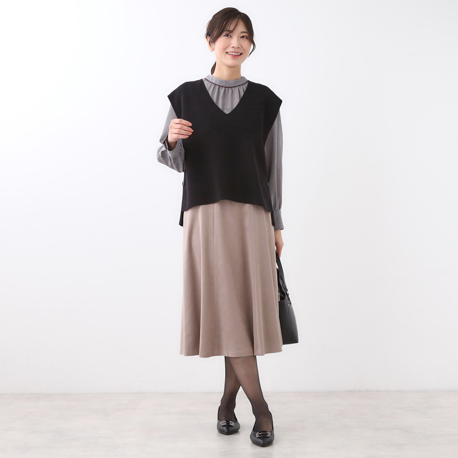 Reflect「【WEB先行カラーあり／セットアップ可】Vネックニットベスト」|ベスト・ジレ|