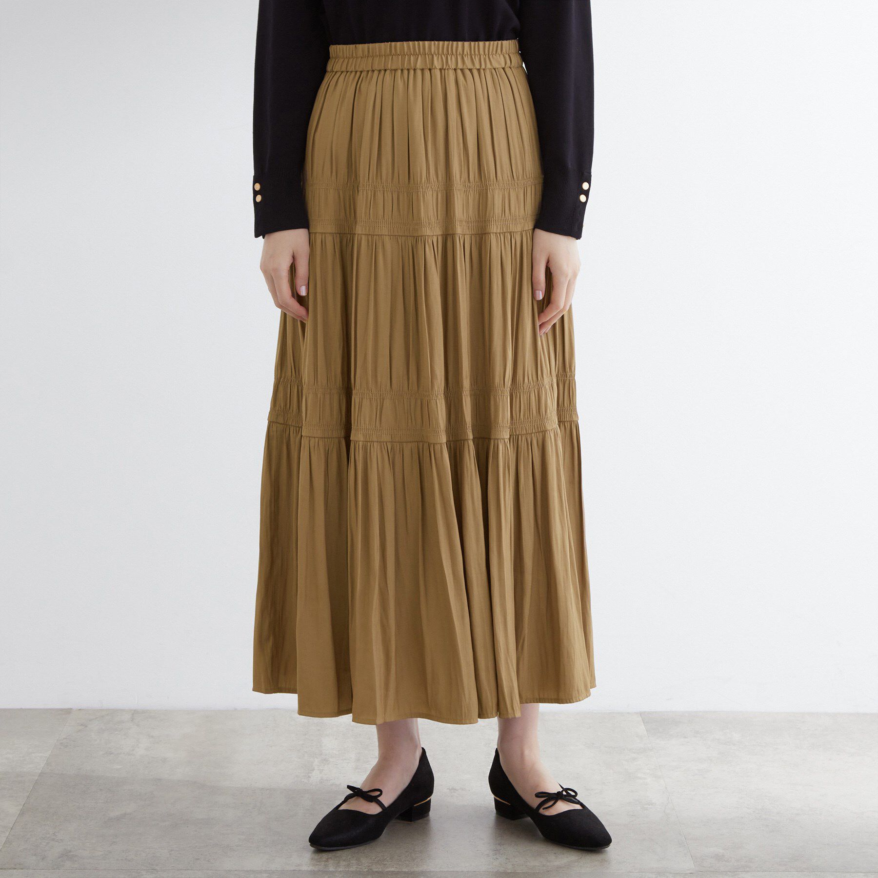 grove「軽やかに体型カバーも叶う　シャーリングティアードスカート」|スカート|