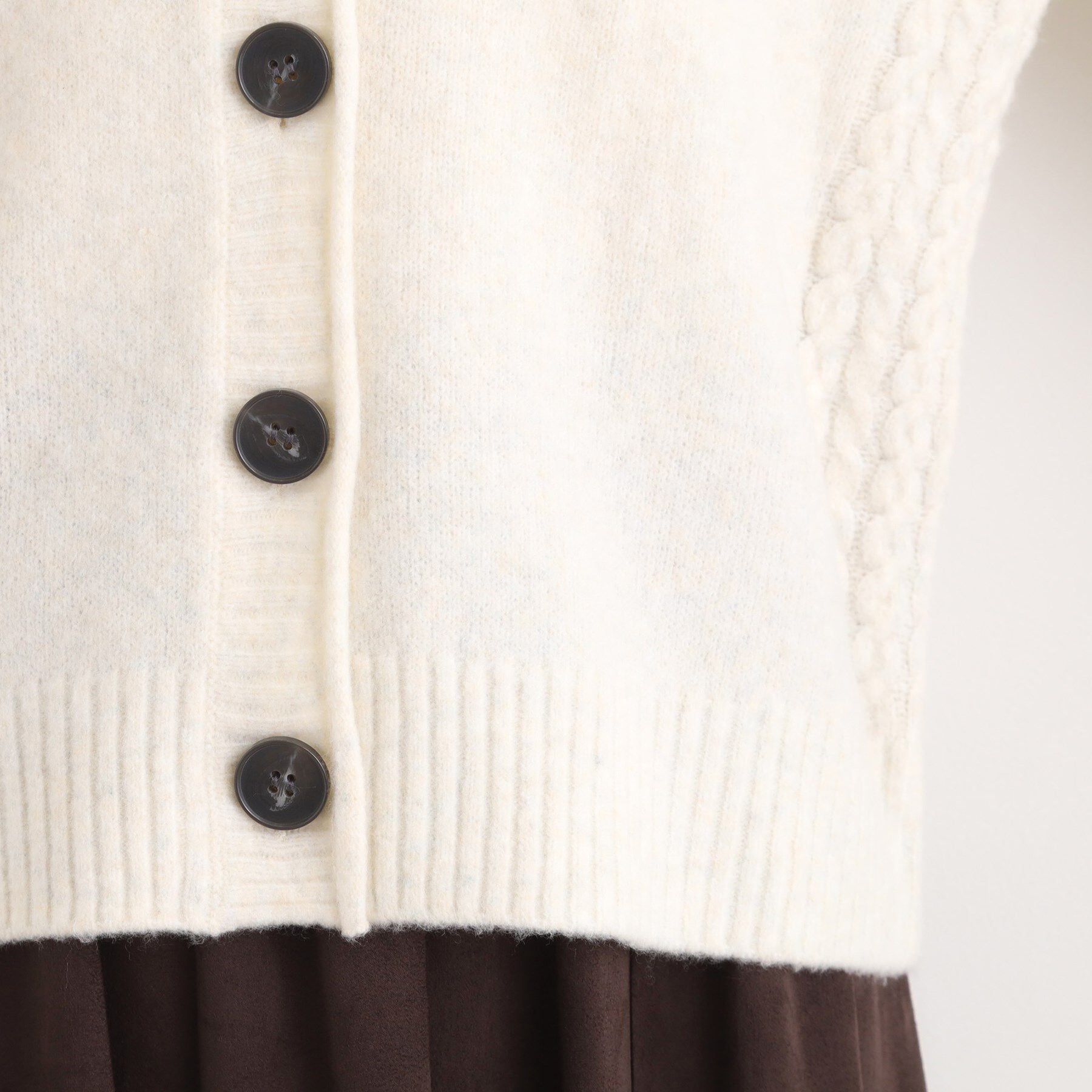 grove「ケーブルアクセント Vネックカーディガン」|カーディガン|