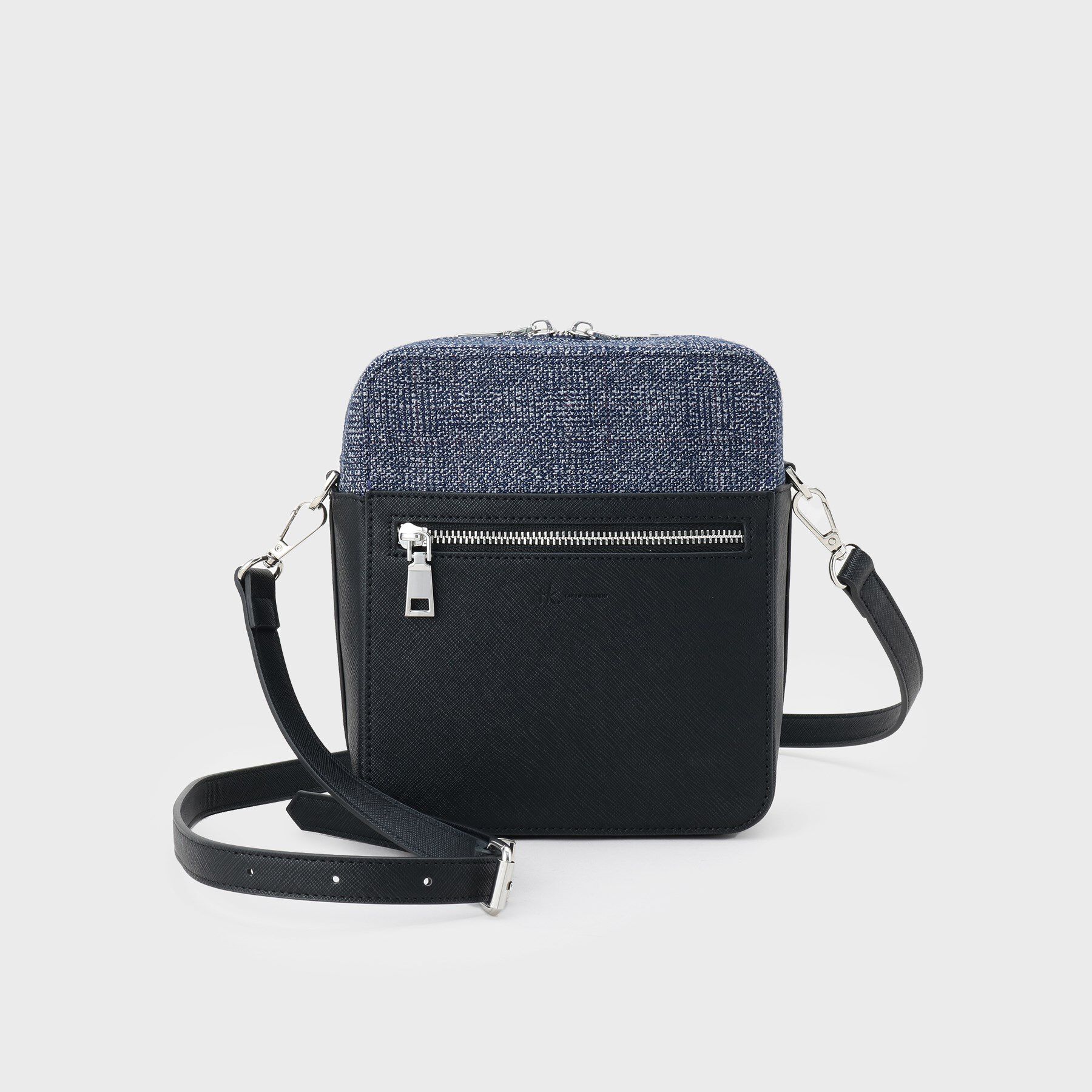 tk.TAKEO KIKUCHI「バイカラースクエアショルダーバッグ」|ショルダー・メッセンジャー|ブラック(319)