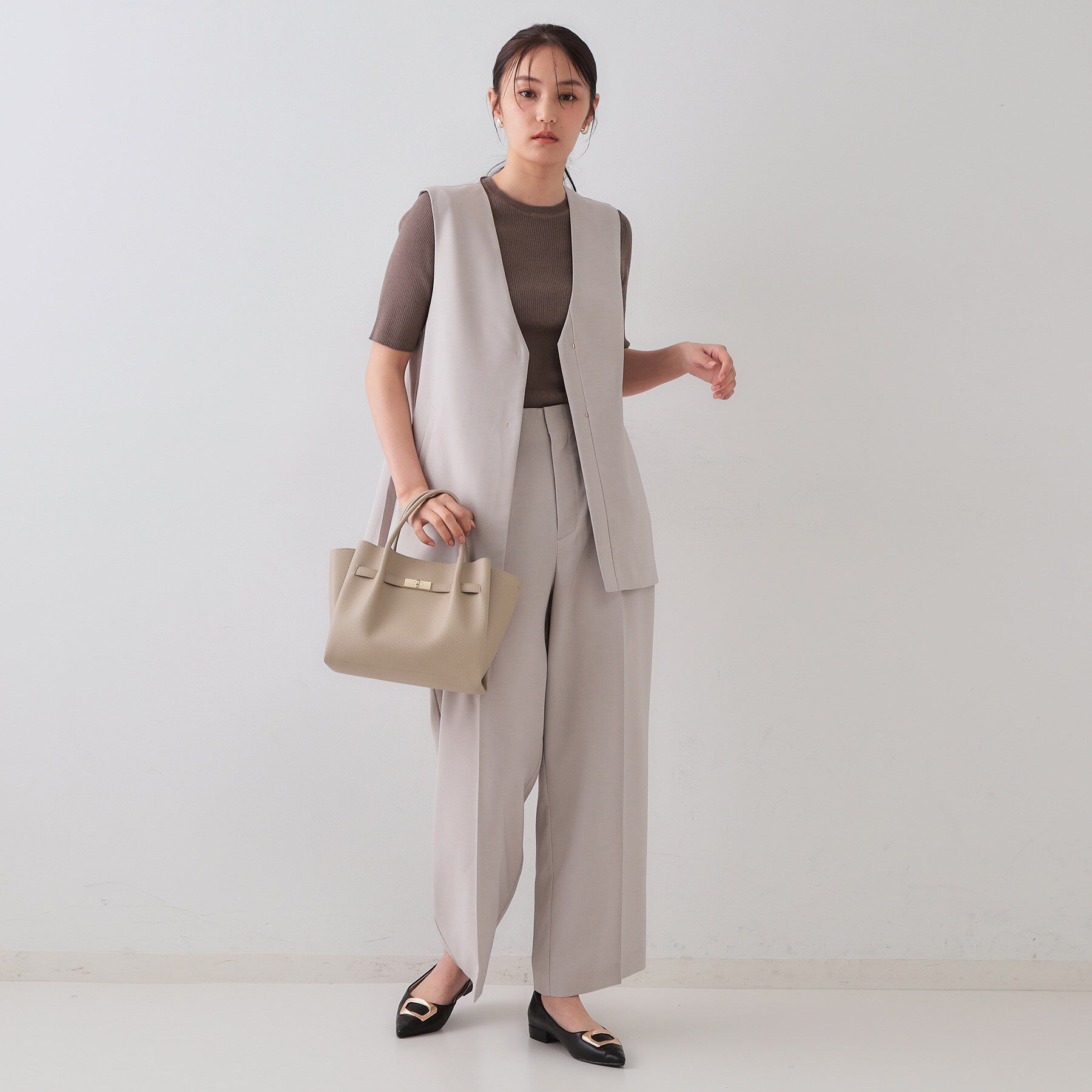 OPAQUE.CLIP「【軽量/2WAY/通勤対応】フロントベルトデザインミドルトートバッグ」|ショルダー・メッセンジャー|