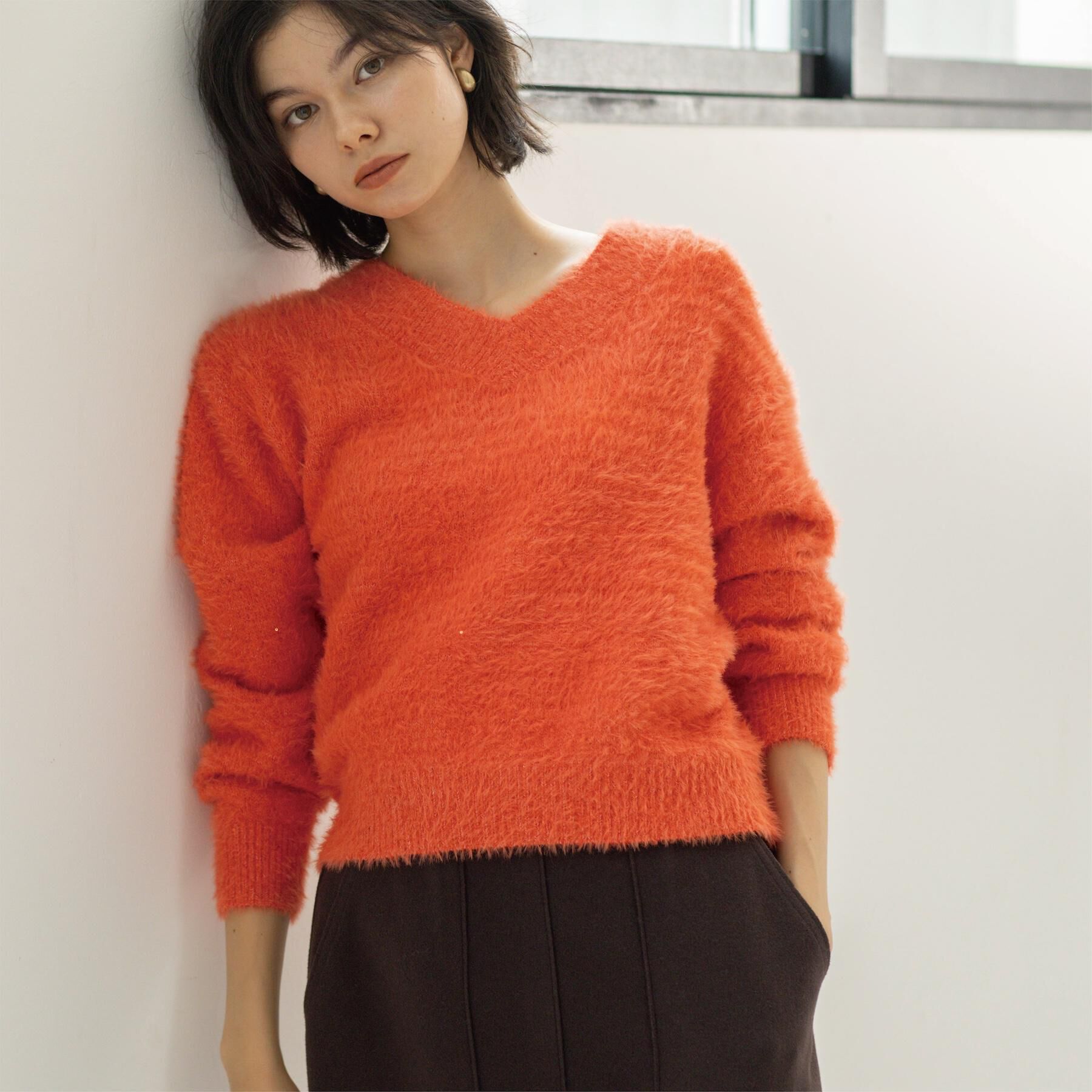 OPAQUE.CLIP「スパンコールフェザーVネックニット【洗濯機OK】」|ニット・セーター|