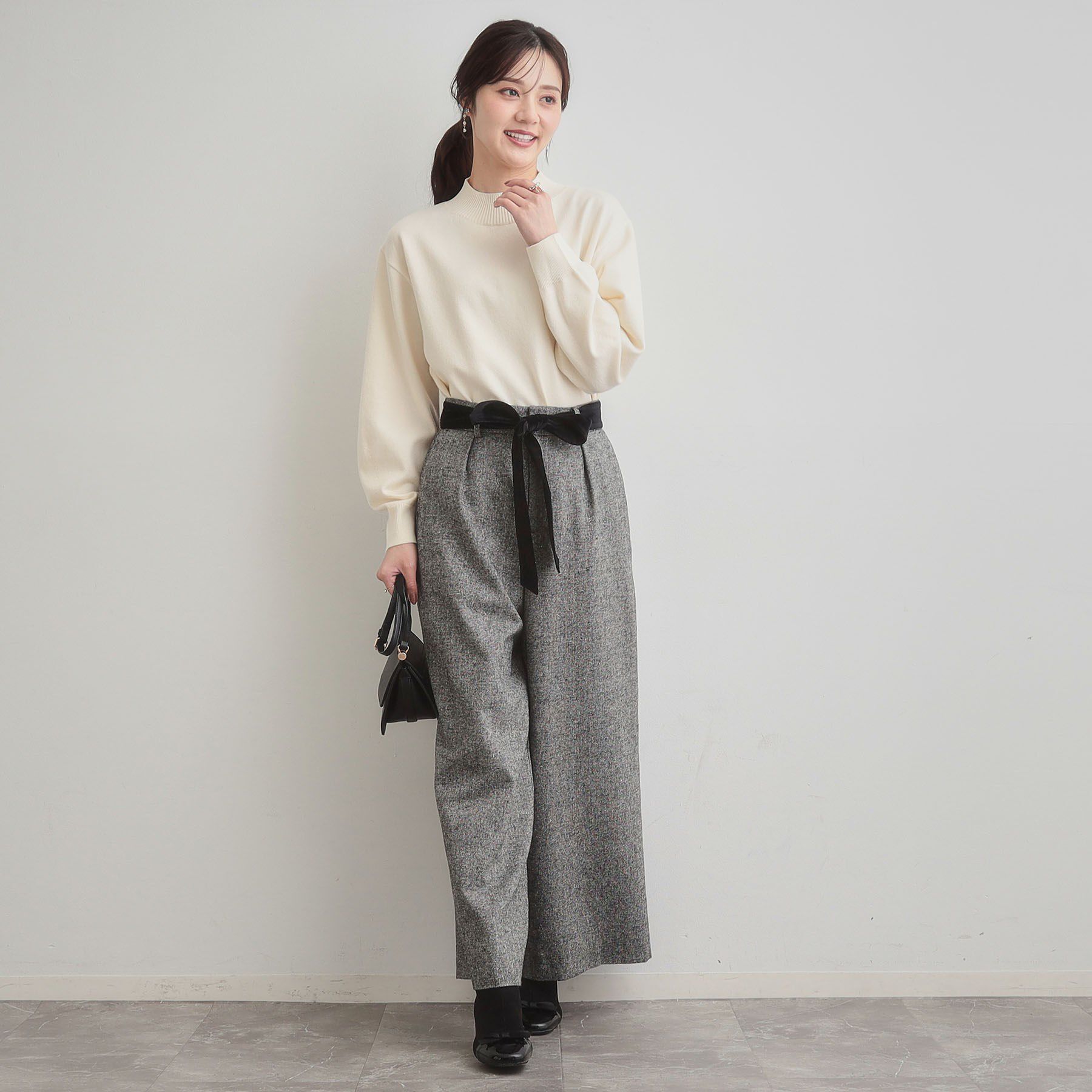 Couture broach「【後ろ姿も着映える・通勤】バックレースアップ微起毛ニット」|ニット・セーター|