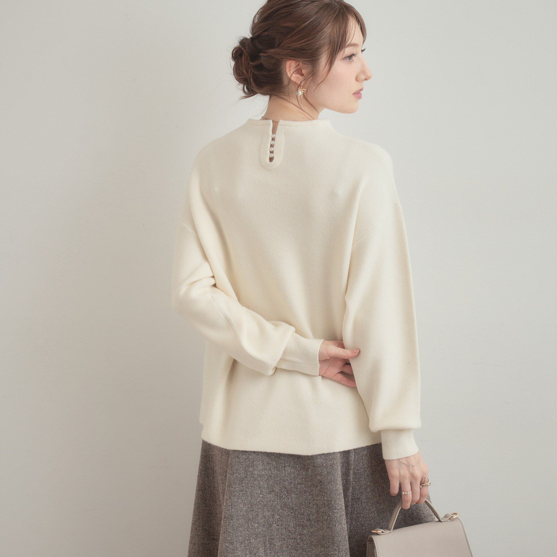 Couture broach「【ゆるふわ・通勤】リッシュアンゴラ バックパール調ニット」|ニット・セーター|