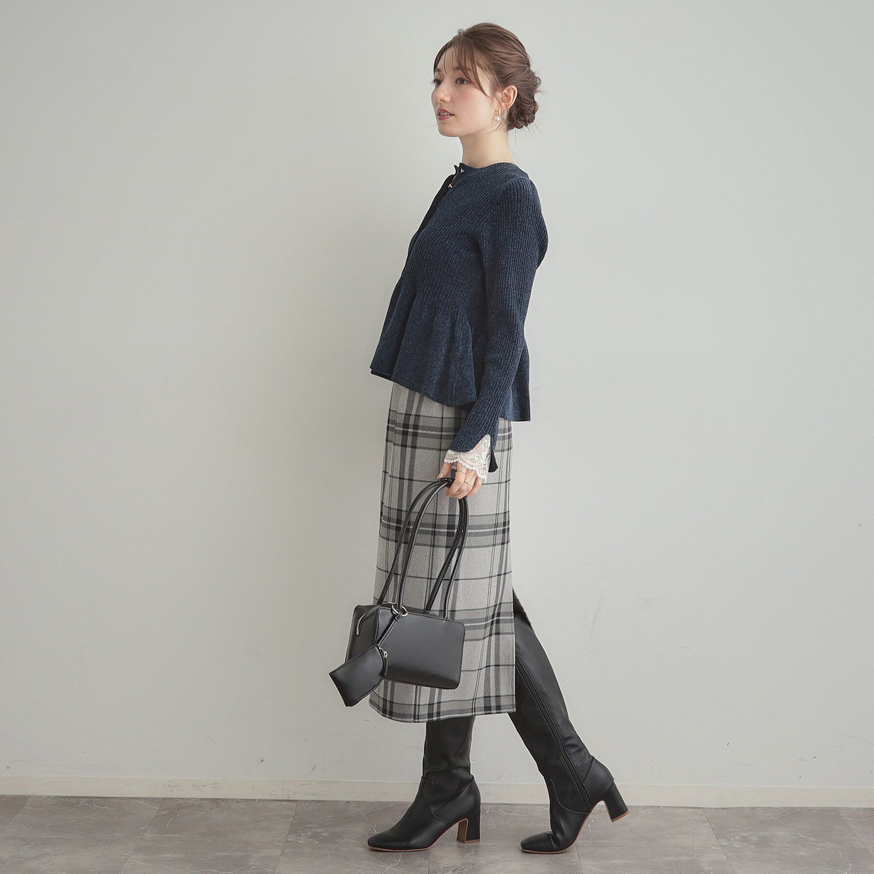 Couture broach「【袖口レース・着映え】短毛モールペプラム カーデ」|カーディガン|