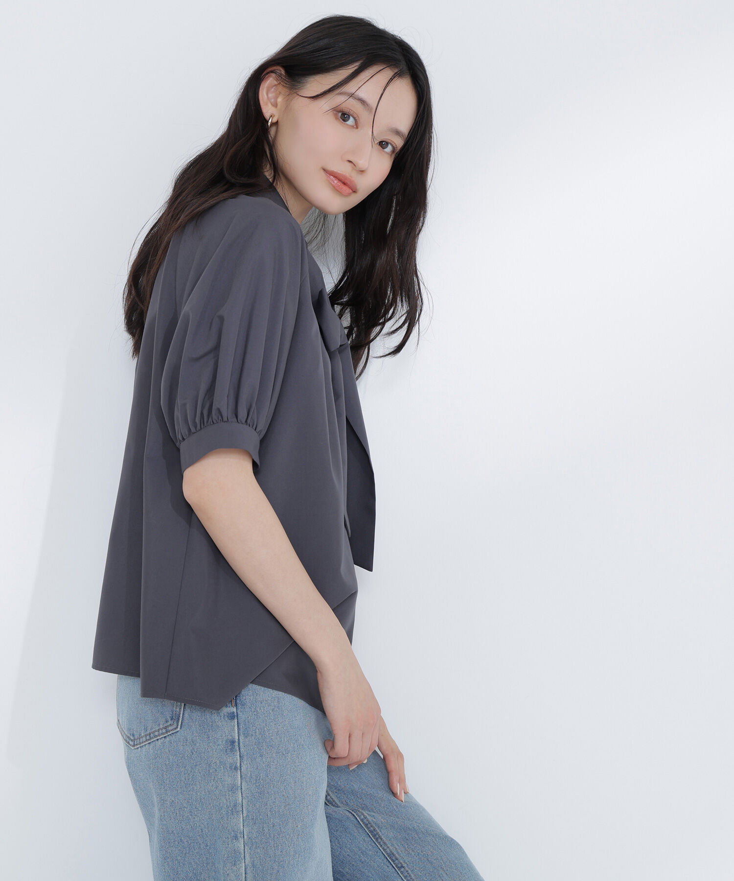  「スキッパーリボンタイブラウス半袖」|シャツ・ブラウス|