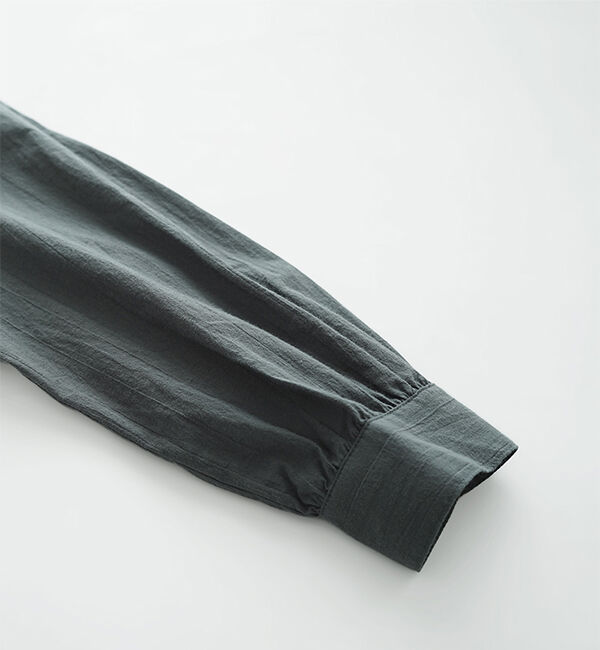 オオカミとフクロウ「オオカミと霧雨と遠雷」|シャツ・ブラウス|