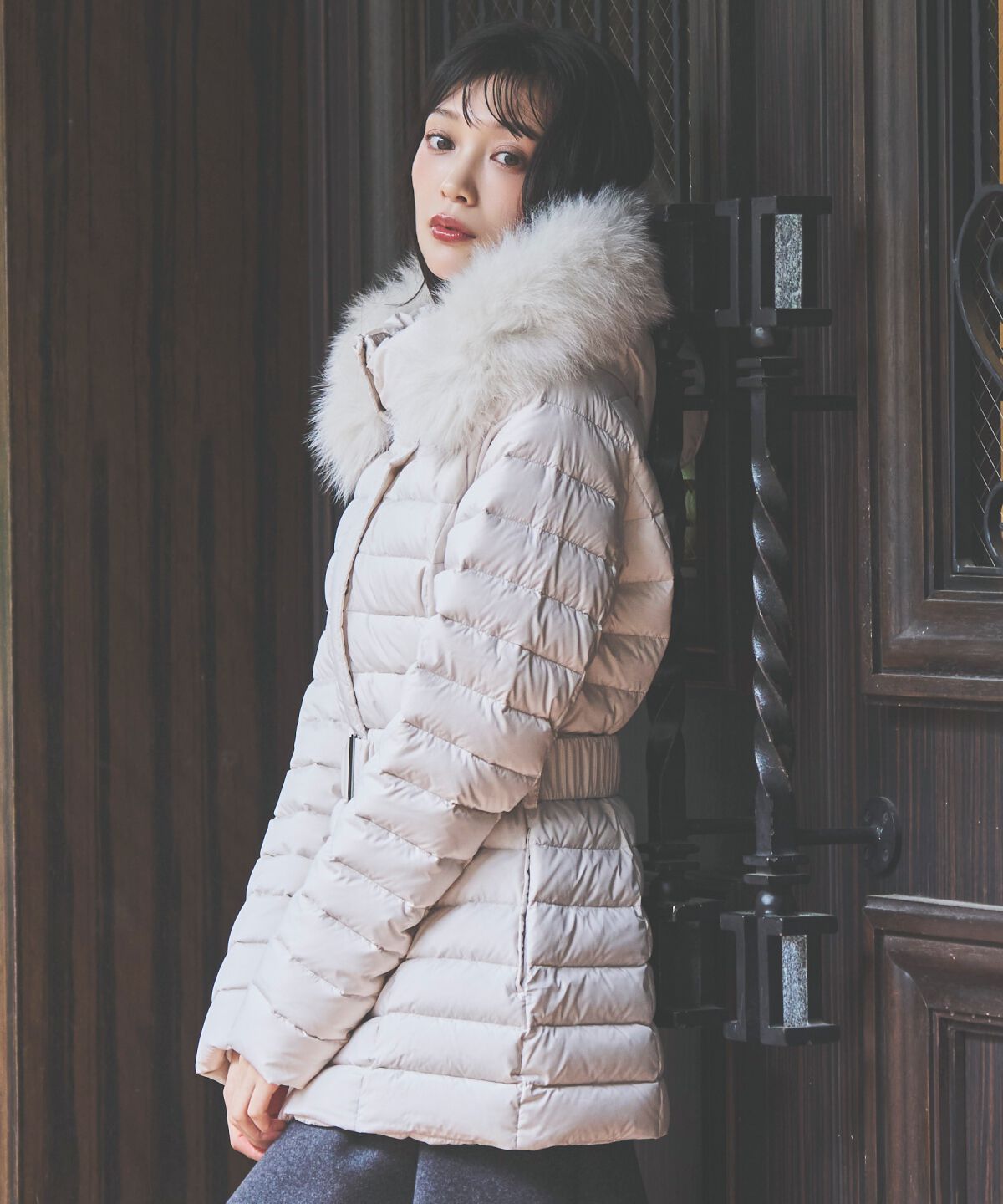 アンドクチュール「ベルト付きFOXファーミドル丈ダウン」|ダウン|