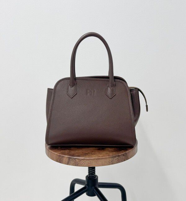 fredy emue「FR台形レザーバッグ」|ショルダー・メッセンジャー|