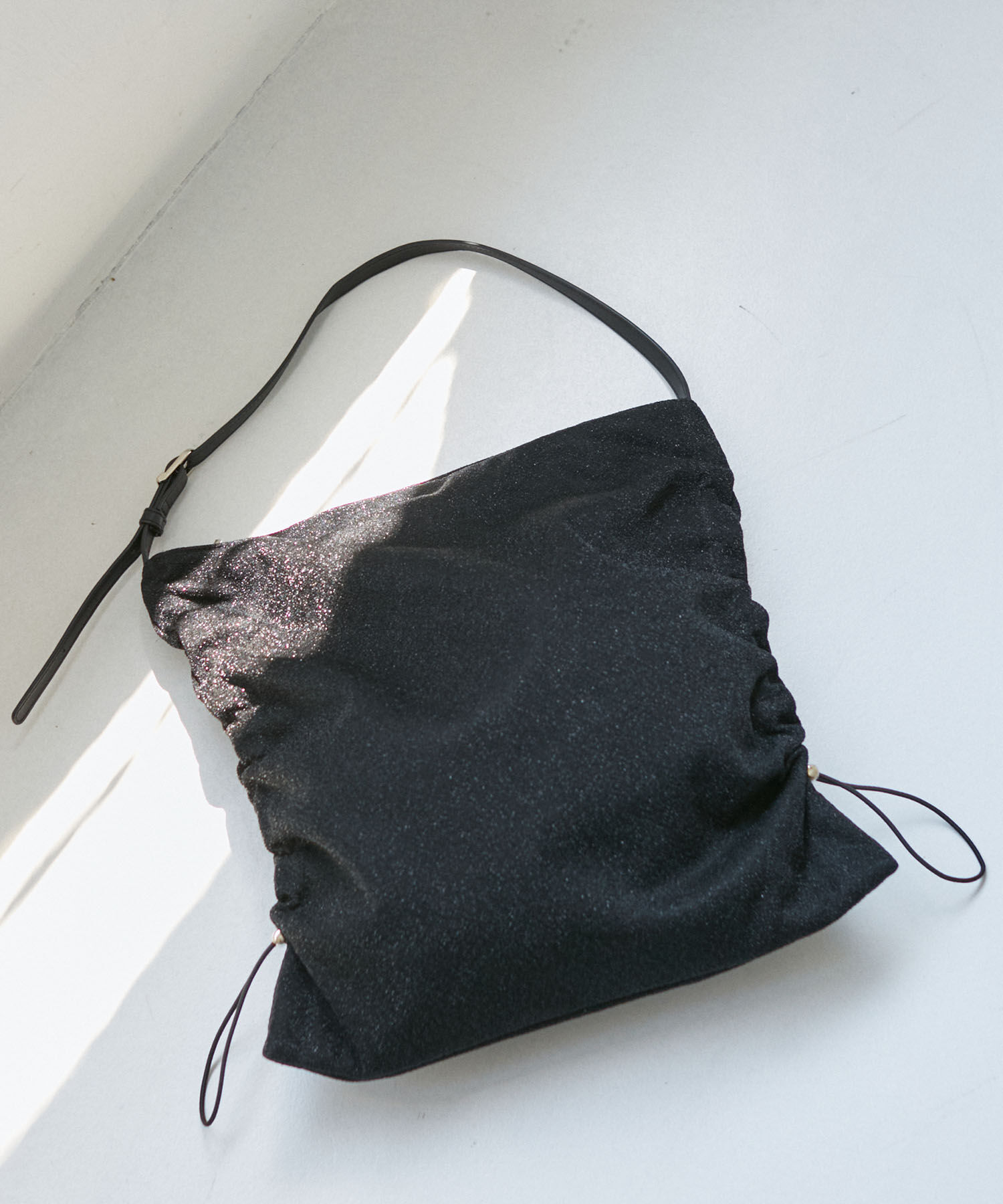 VIS「ラメニットクシュクシュショルダー」|ショルダー・メッセンジャー|ブラック(01)